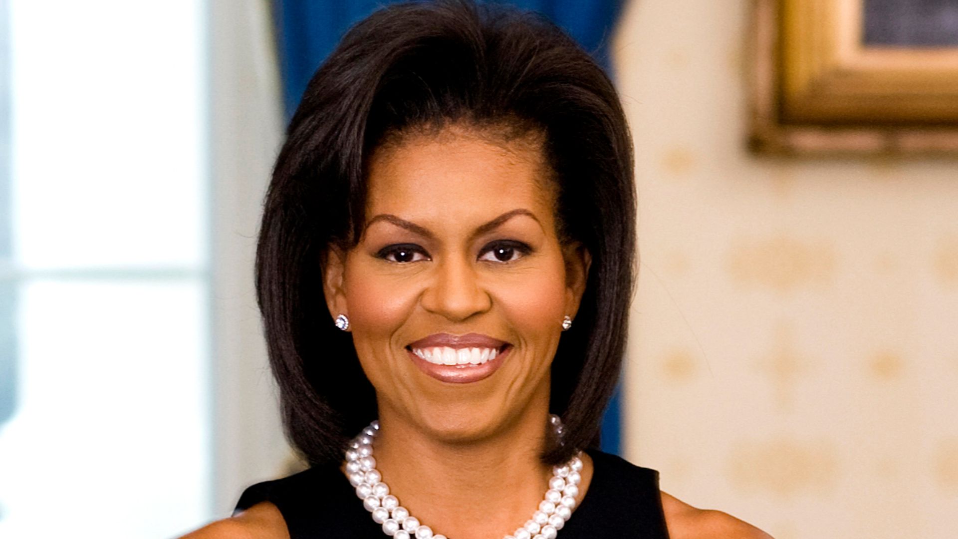 File:Michelle Obama official portrait crop.jpg