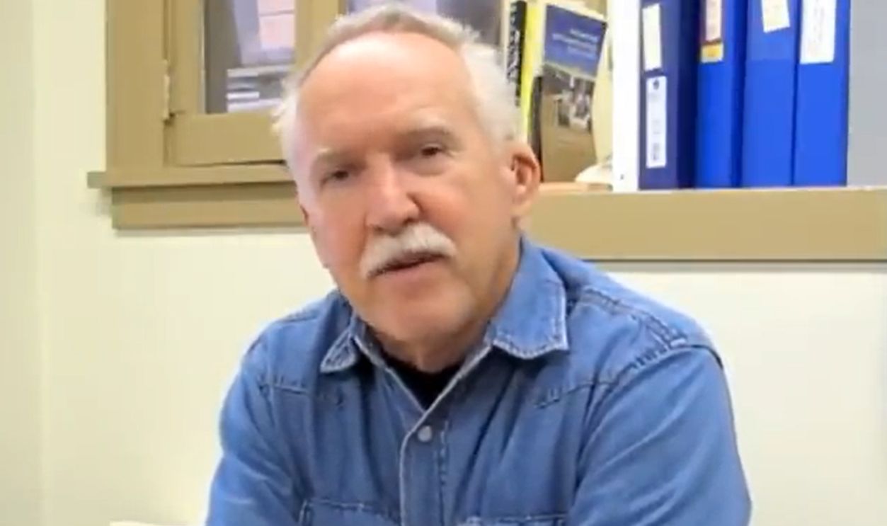  Dennis Jenkins of the University of Oregon