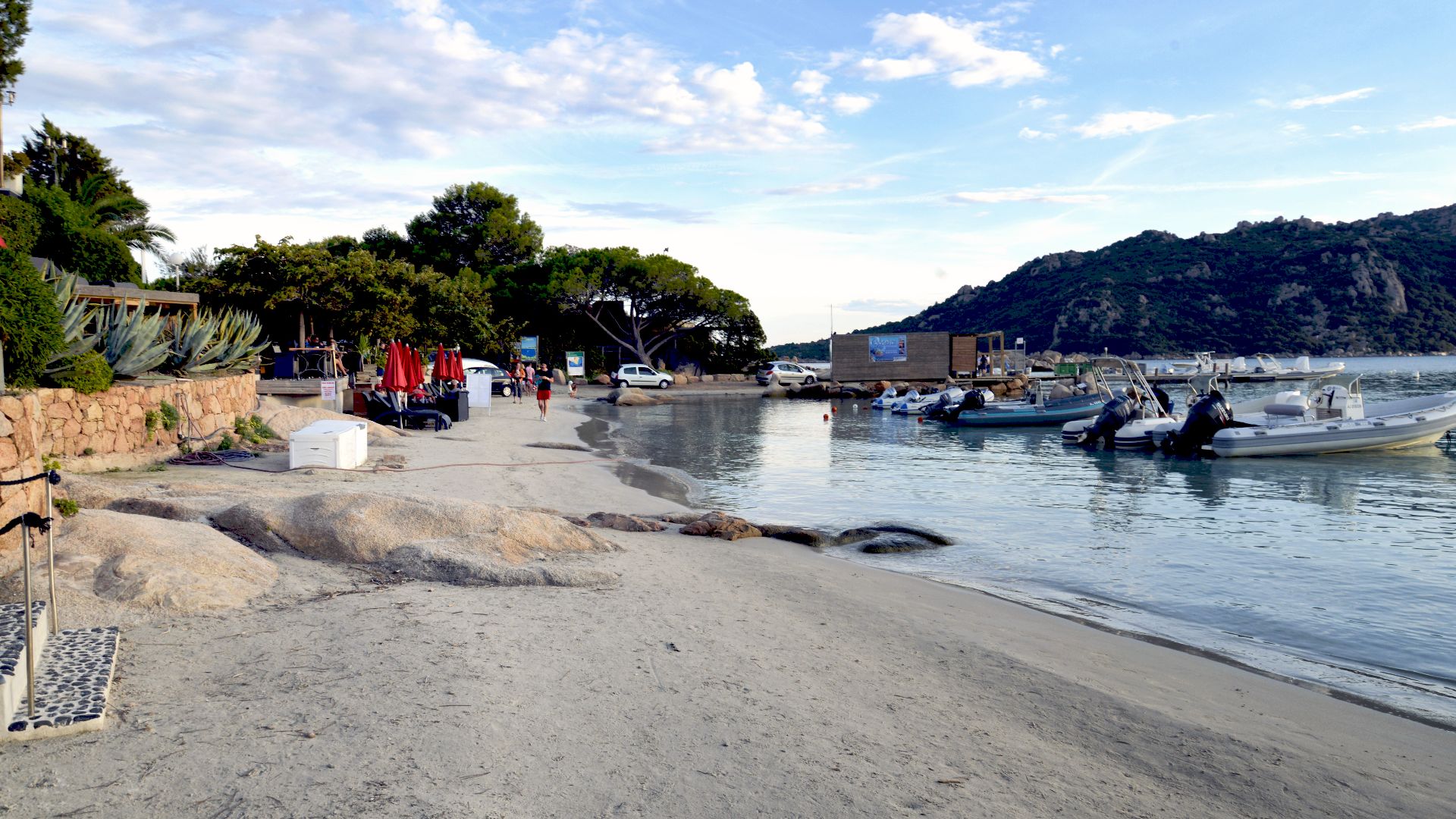 File:Porto-Vecchio plage de Santa Giulia.jpg