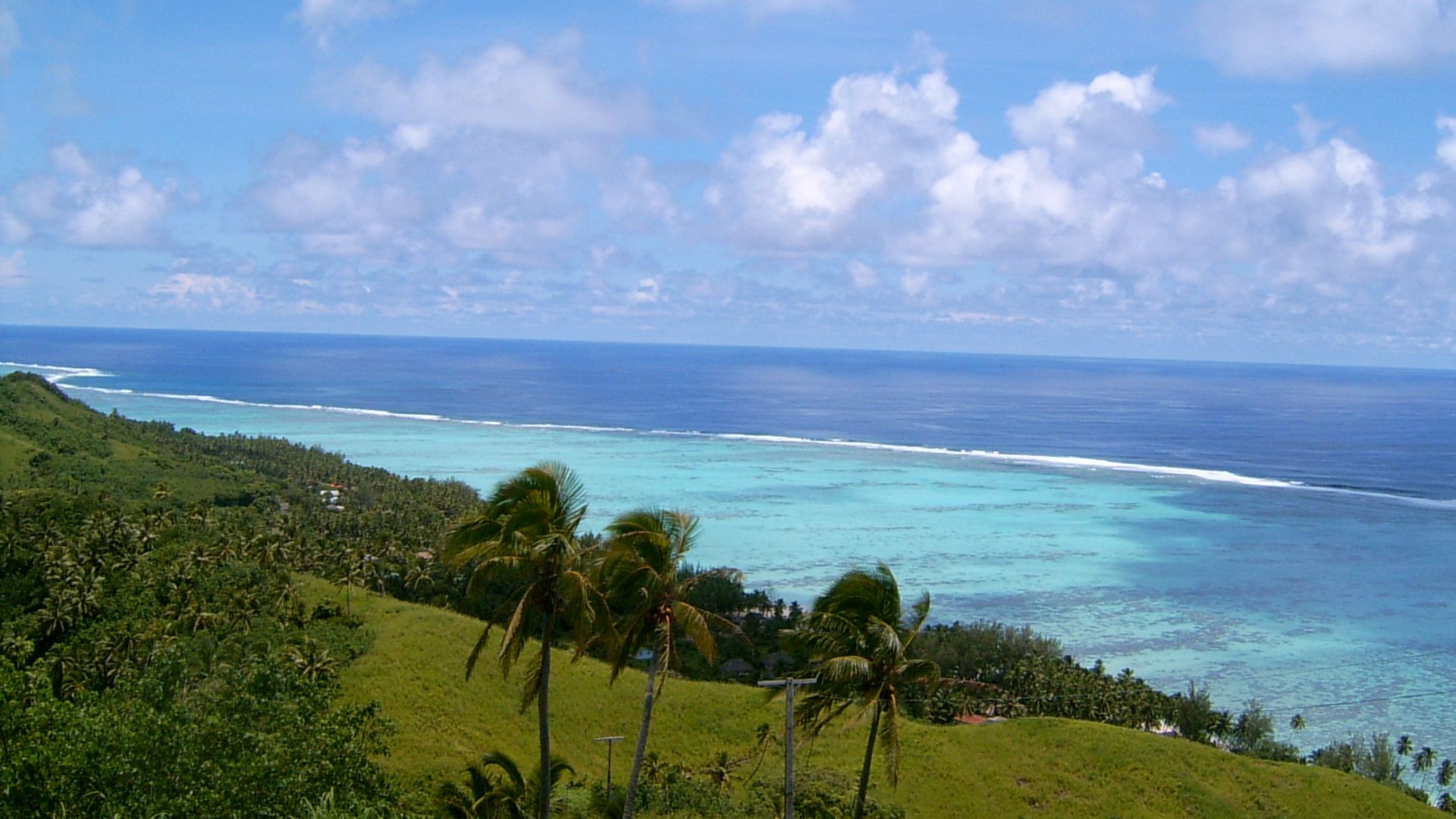 File:Aitutaki from top 2006.jpg