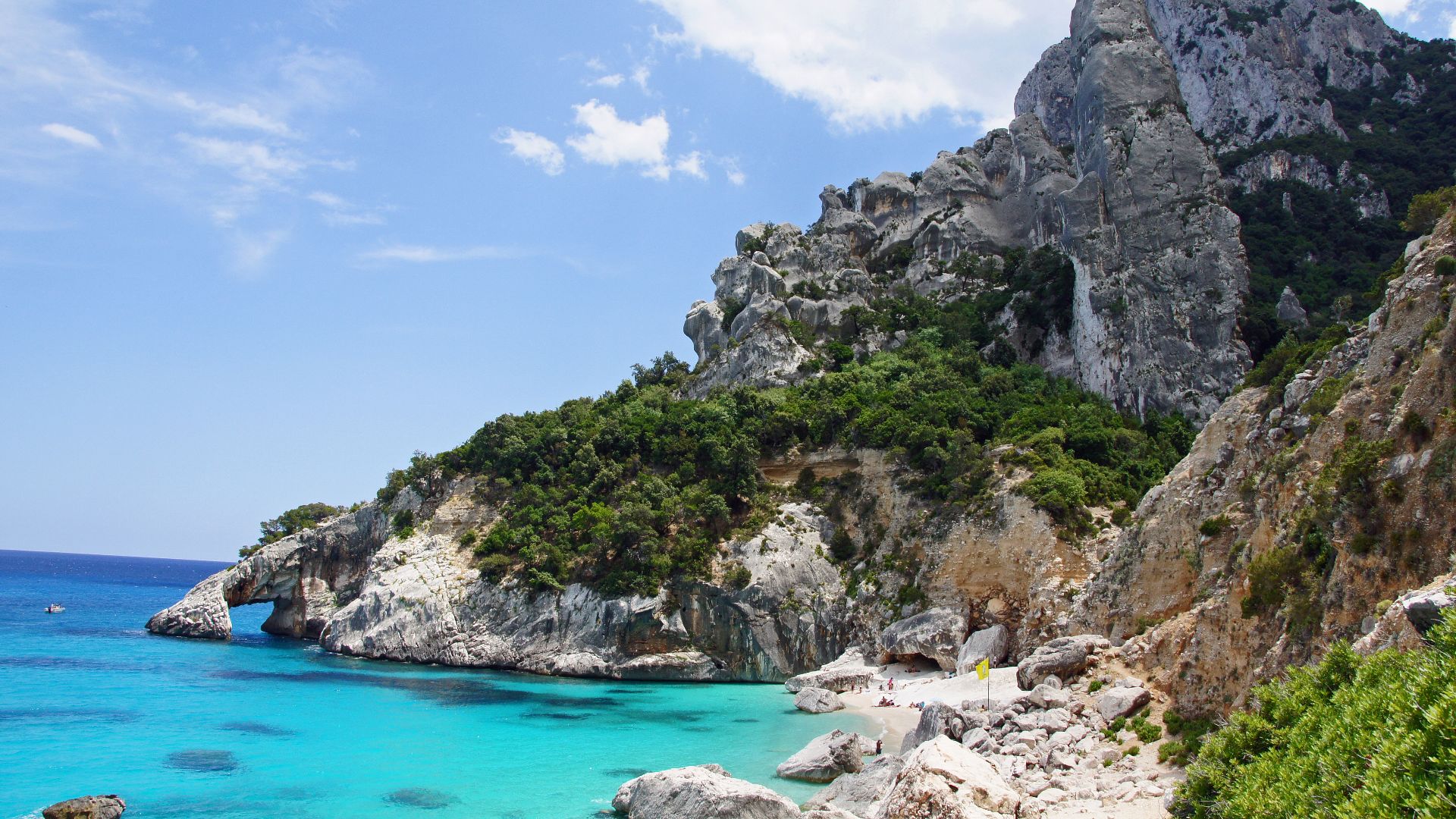 File:Cala Coloritze vom Land.JPG