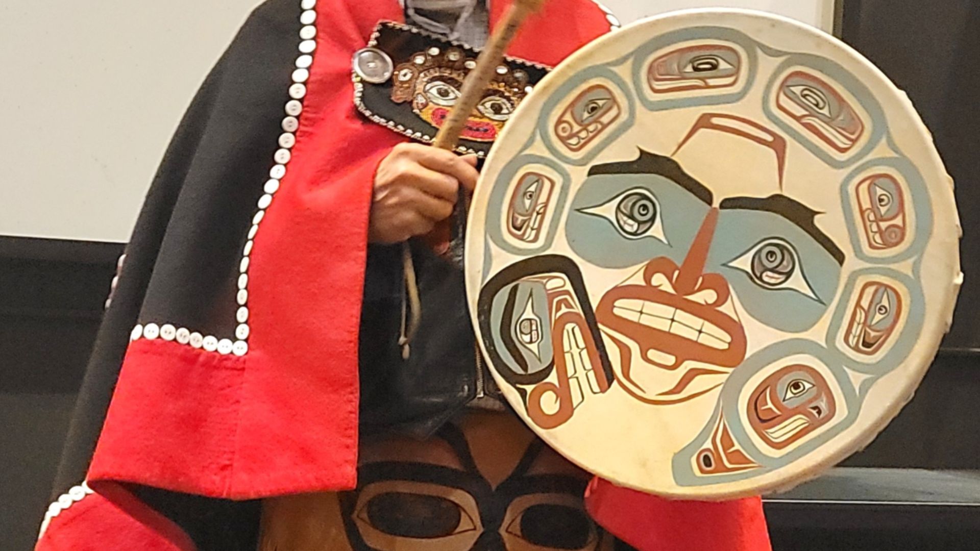 File:Tlingit performer at Goldbelt Tram.jpg