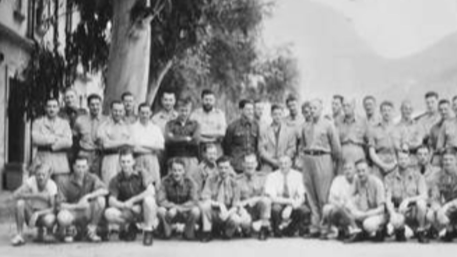 File:AWM P04017064 Australian POWs at Shikoku Japan c 1945.PNG