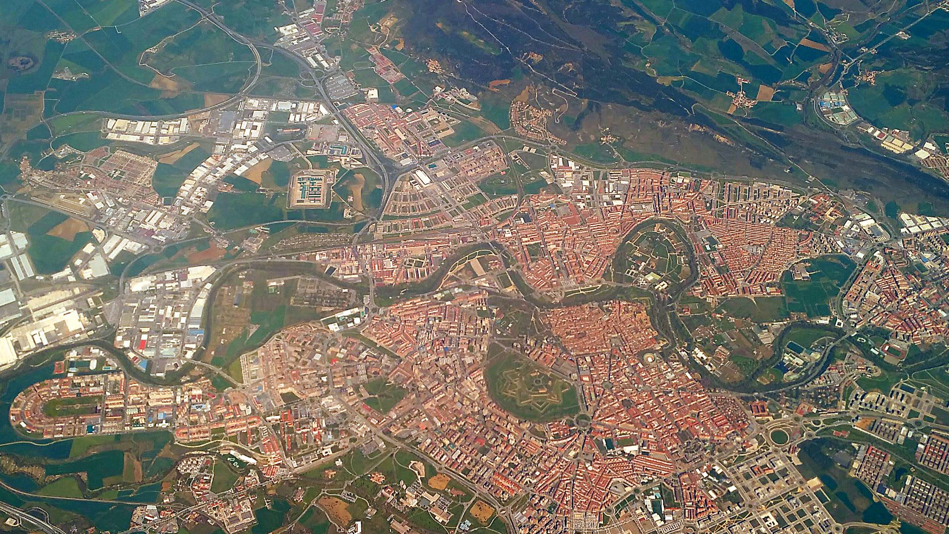 File:Iruñerria - 2017-04-03.jpg