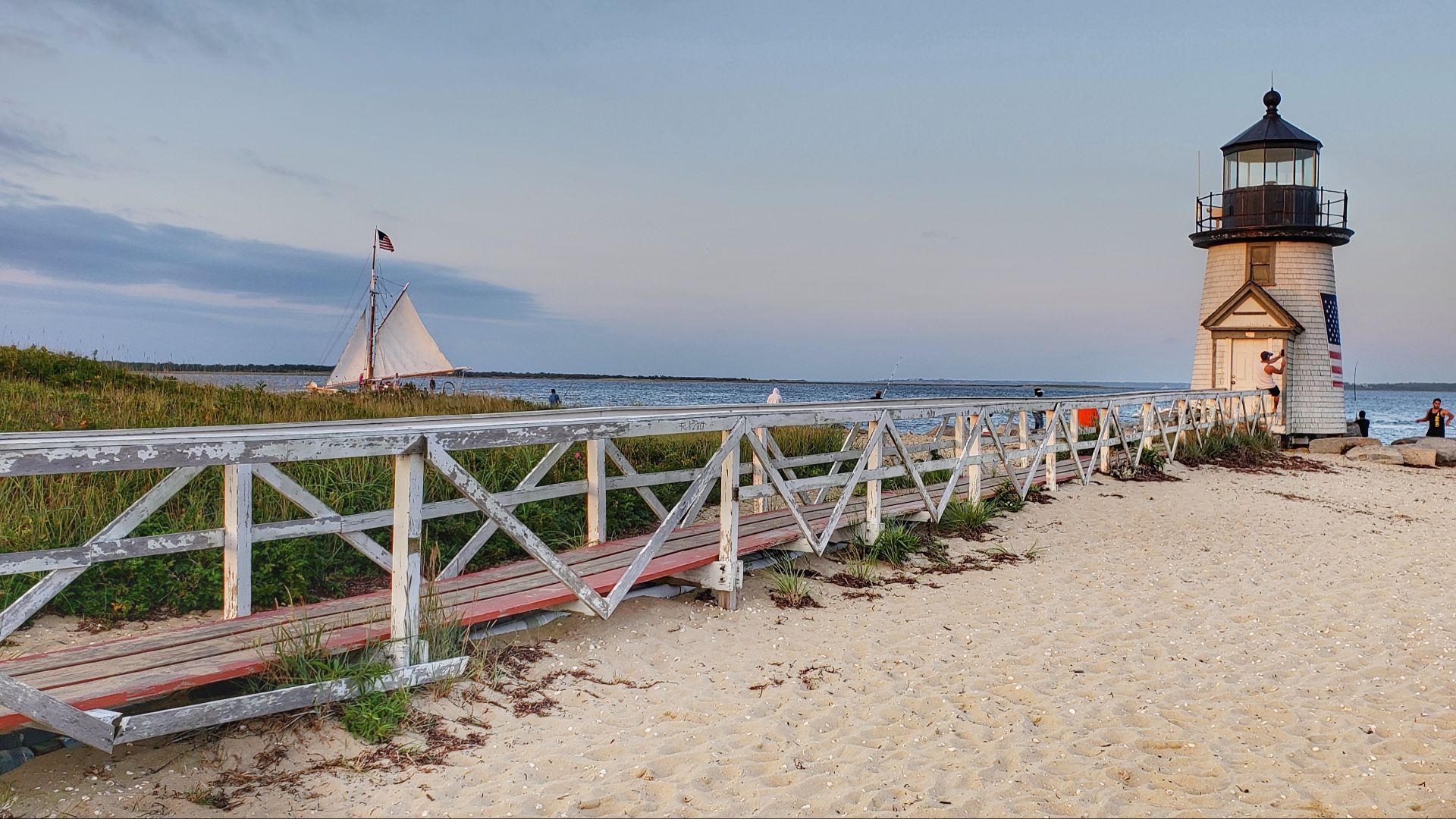 File:Brant Point Lighthouse (48712955011).jpg