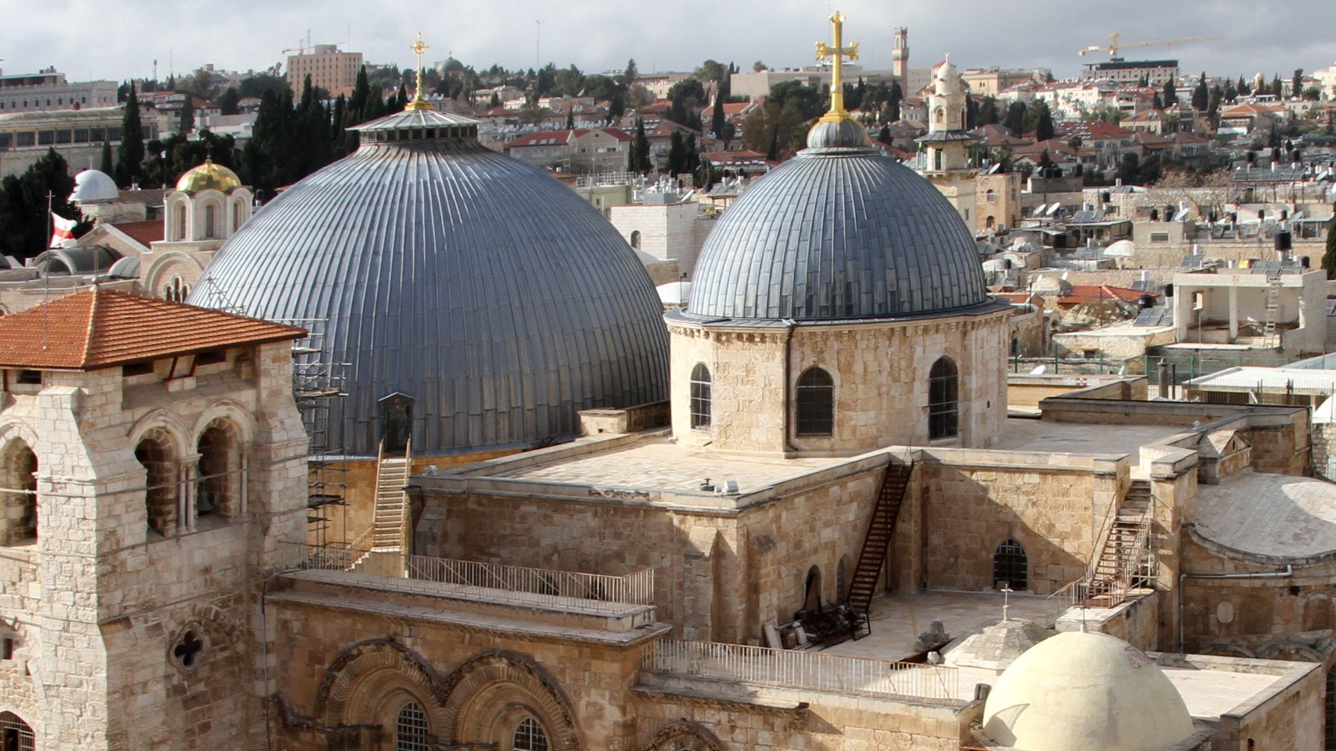 File:Church of the Holy Sepulchre by Gerd Eichmann (cropped).jpg