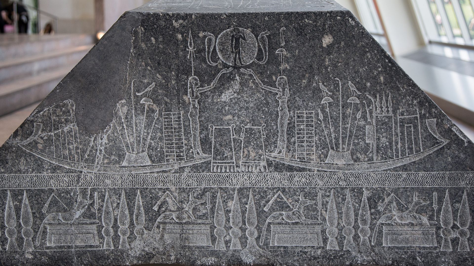File:Sarcophagus of Wereshnefer MET DP358742.jpg