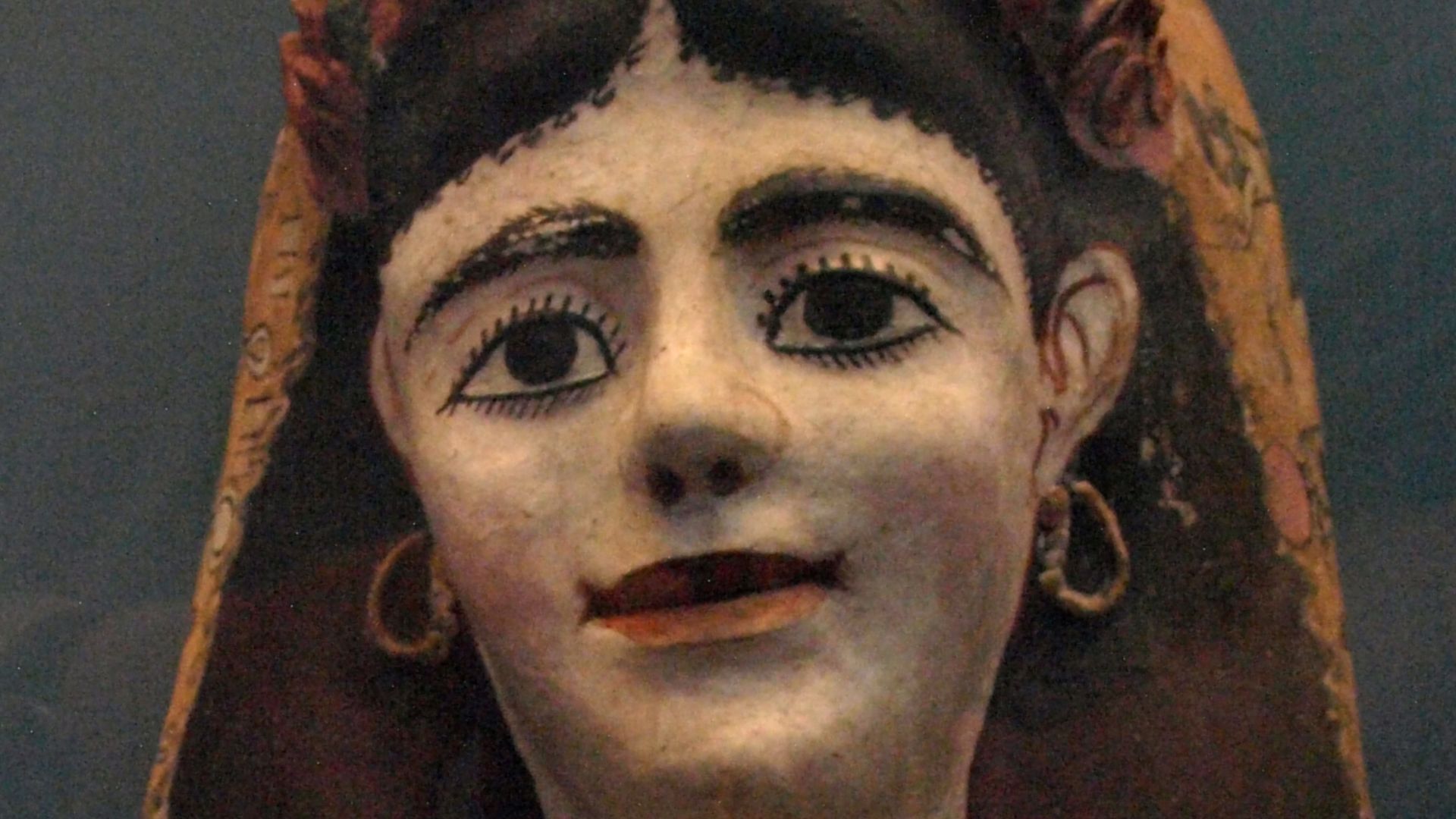 File:PaintedPlasterCartonnageMaskOfAWoman-BritishMuseum-August21-08.jpg