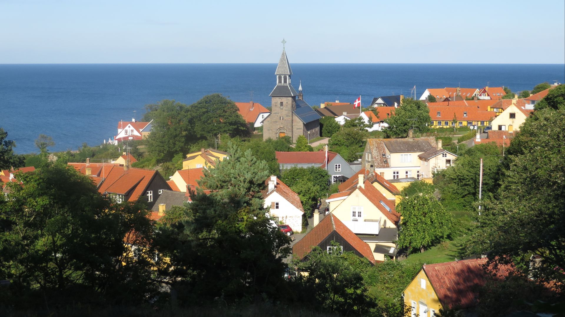 File:Gudhjem 140814-2.jpg