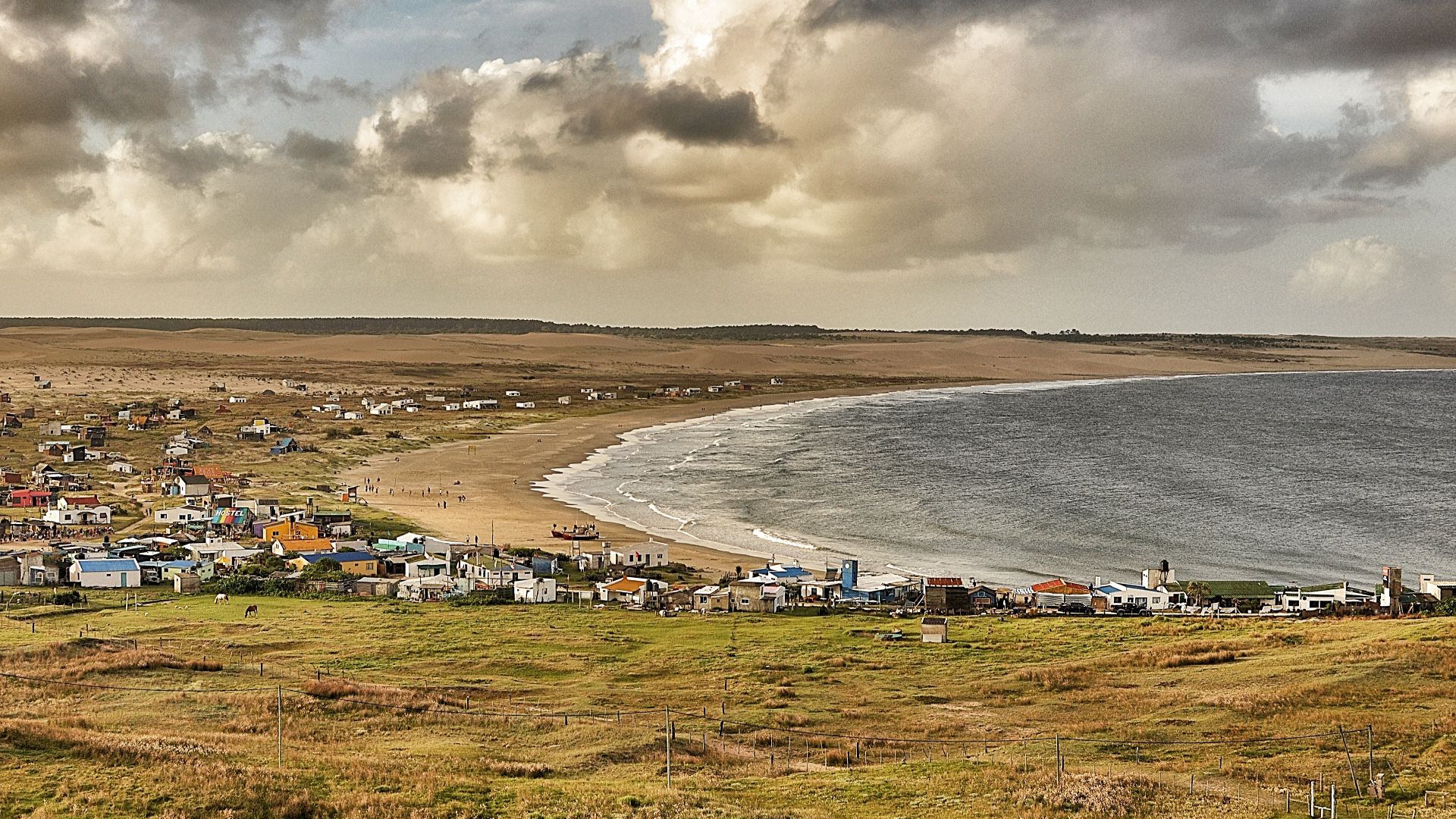 File:Cabo Polonio desde el faro.jpg