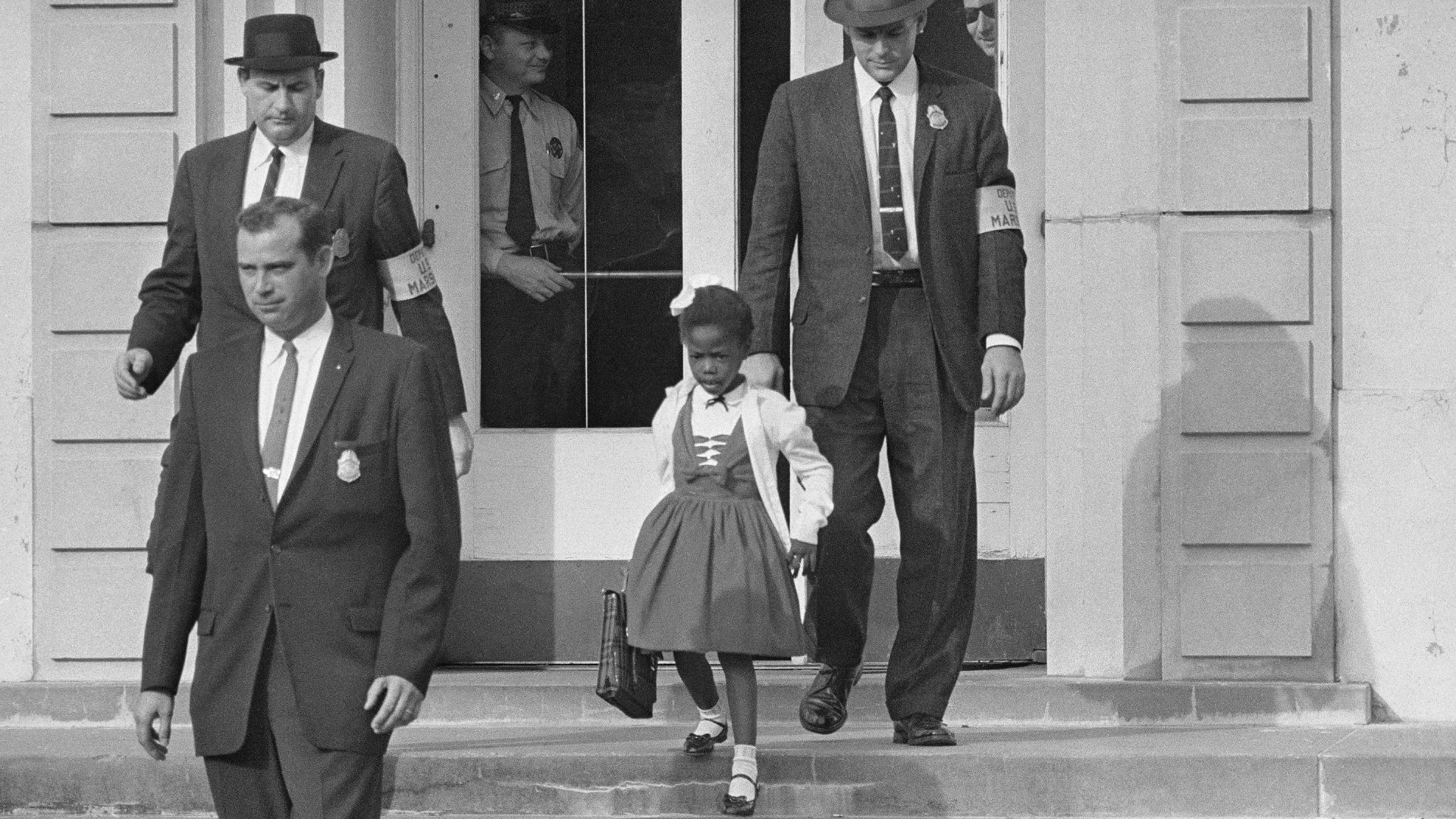 File:US Marshals with Young Ruby Bridges on School Steps - Original.jpg