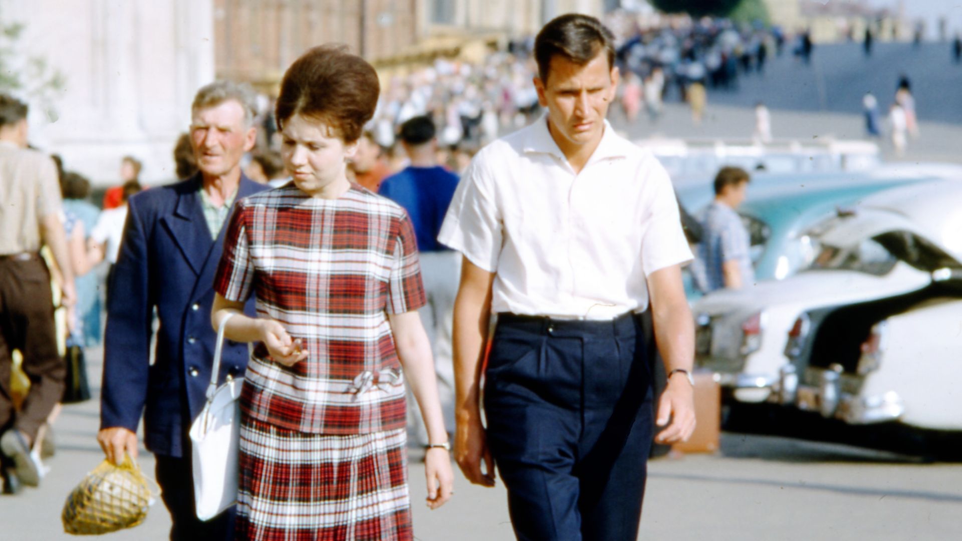 File:Hammond Slides Moscow People 03.jpg