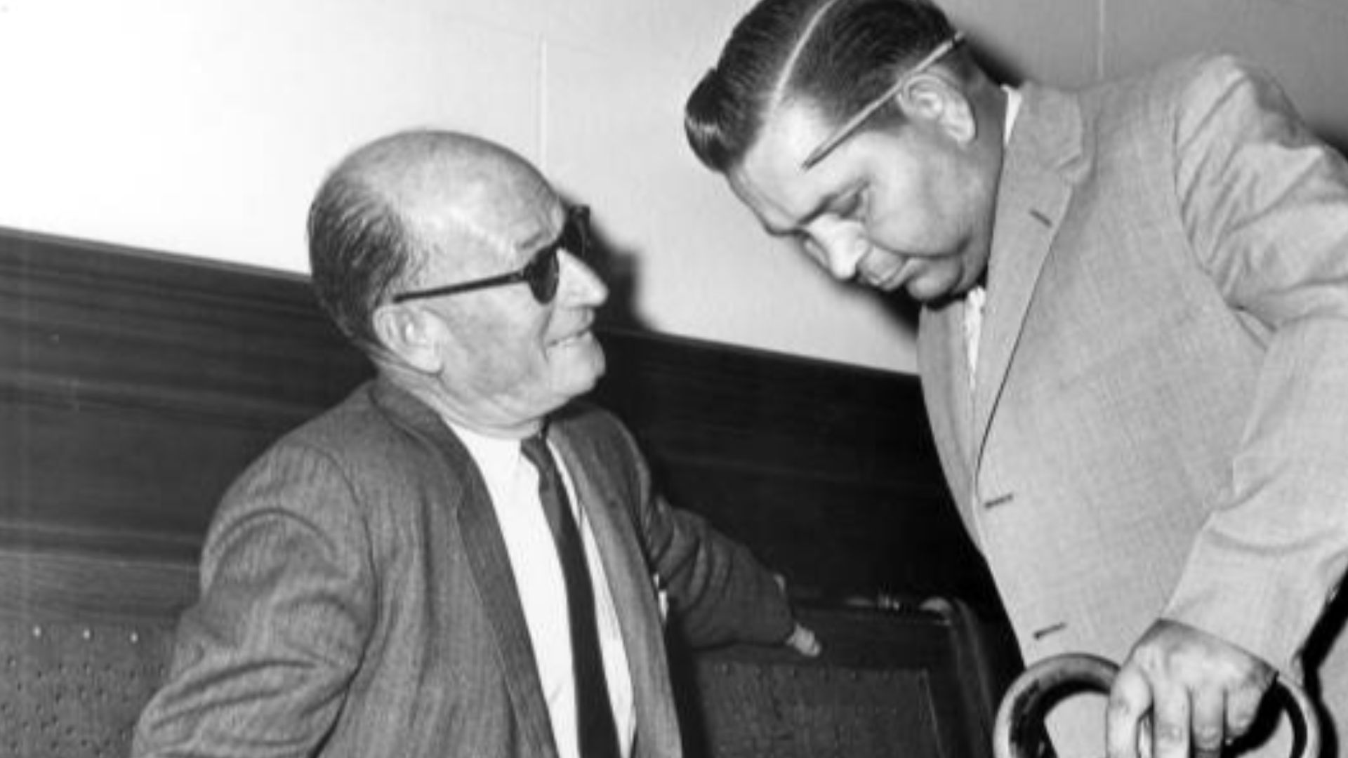 File:Bernie Papy and Gator Beck 5 April 1961.jpg