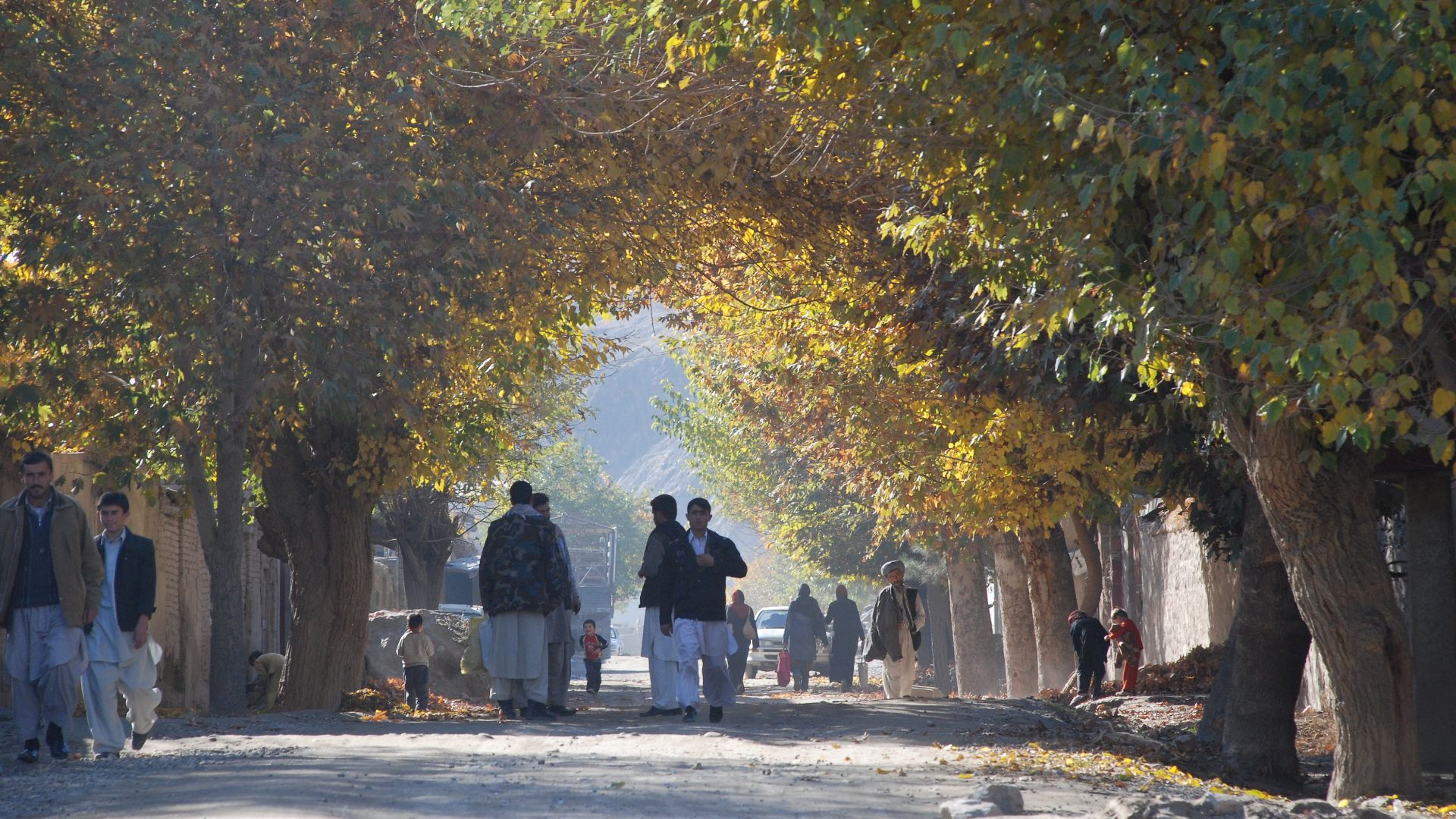 File:Avenue in Faizabad, Badakhshan Province, Afghanistan.jpg