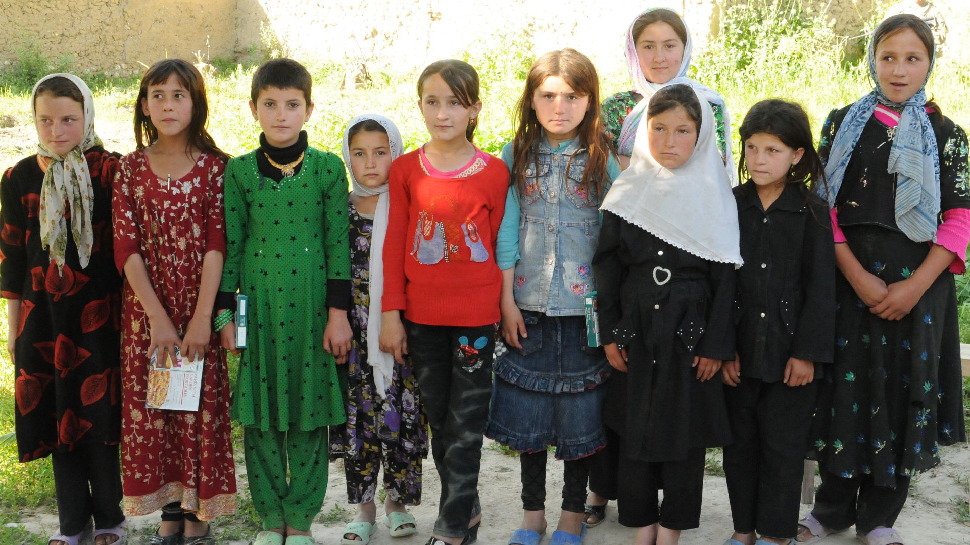 File:Young girls from northern Afghanistan-2012.jpg