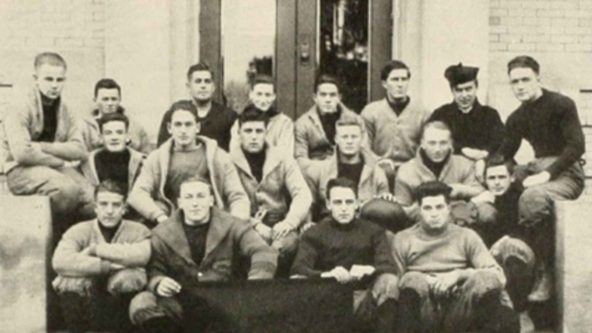 File:1913 Walsh Hall football team, Interhall champions.png