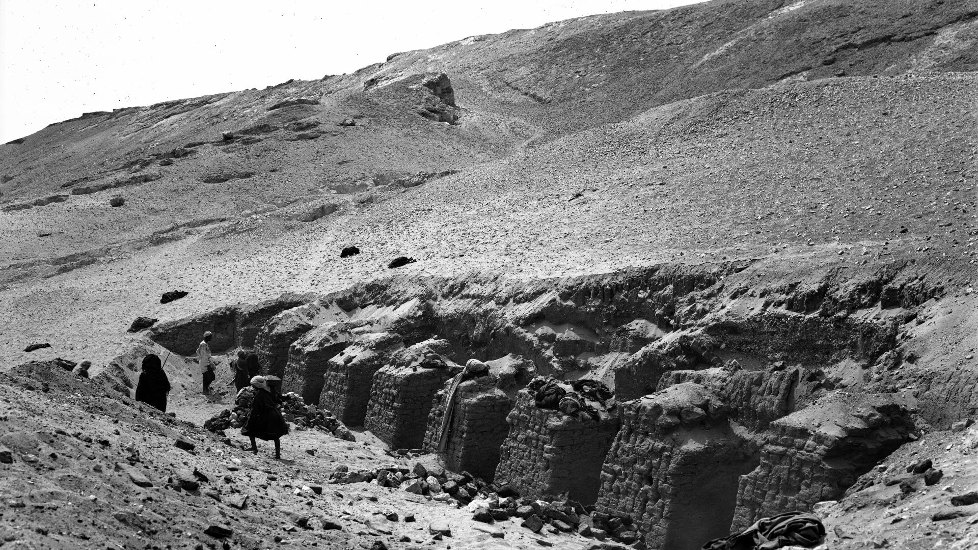 File:Schiaparelli's excavations - Gebelein, Excavations at the Northern hill, 1913-1914, photo 3 of 108 - Archivio fotografico Museo Egizio, Turin C00679.jpg