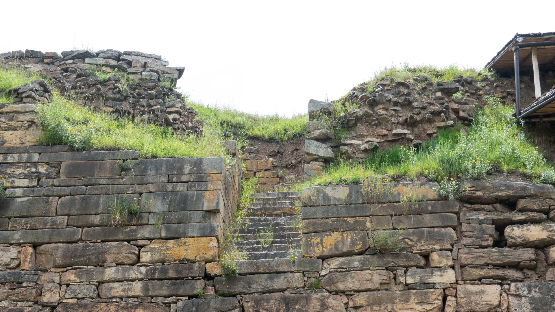 File:Chavín de Huantar-nX18.jpg