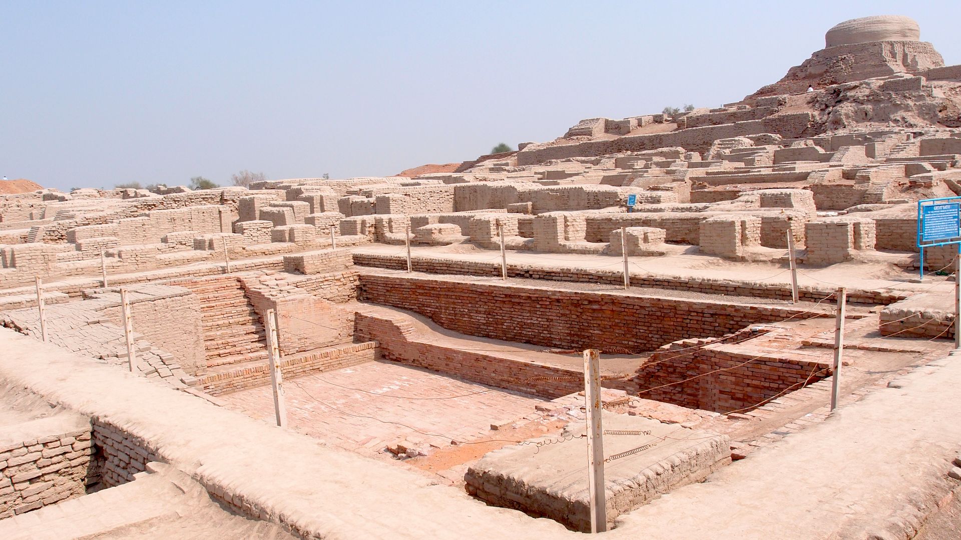 File:Mohenjo-daro.jpg