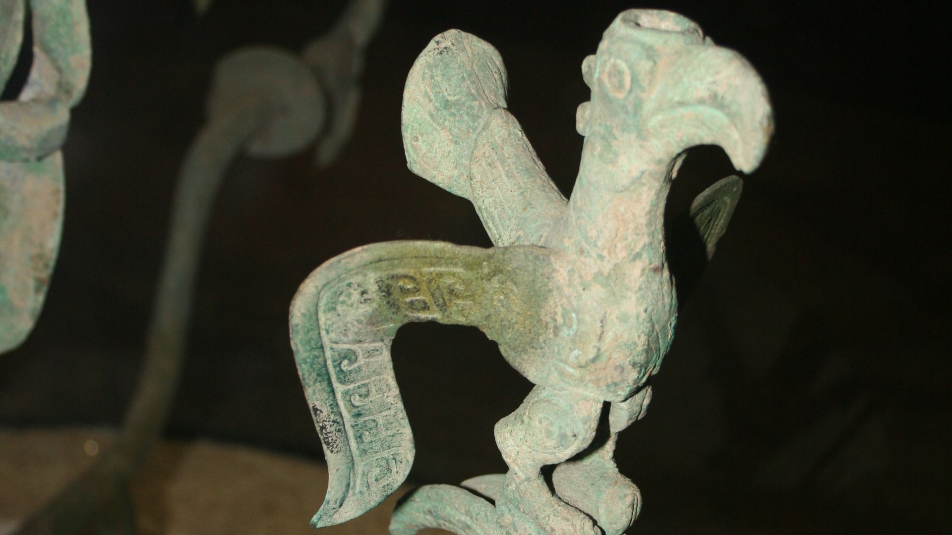 File:Bronze Tree, Sanxingdui 2c.jpg