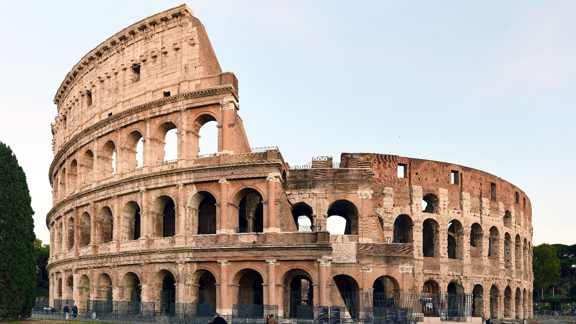 File:Colosseo 2020 cropped.jpg