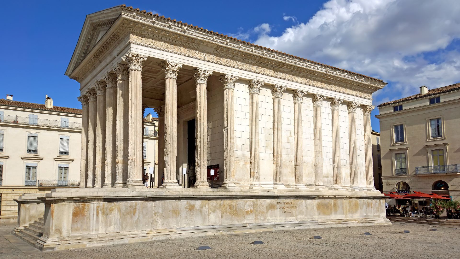 File:France-002364 - Square House (15867600545).jpg