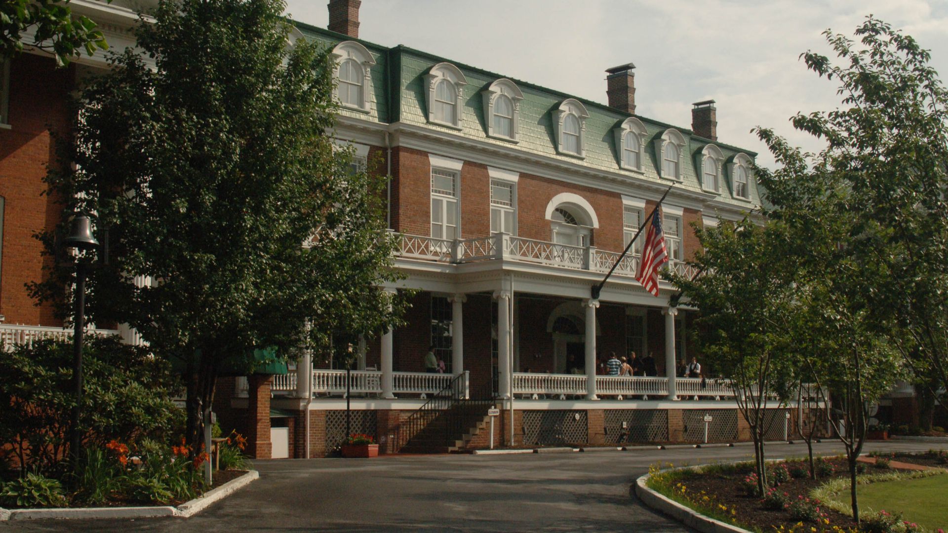 File:ABINGTON HISTORIC DISTRICT.jpg