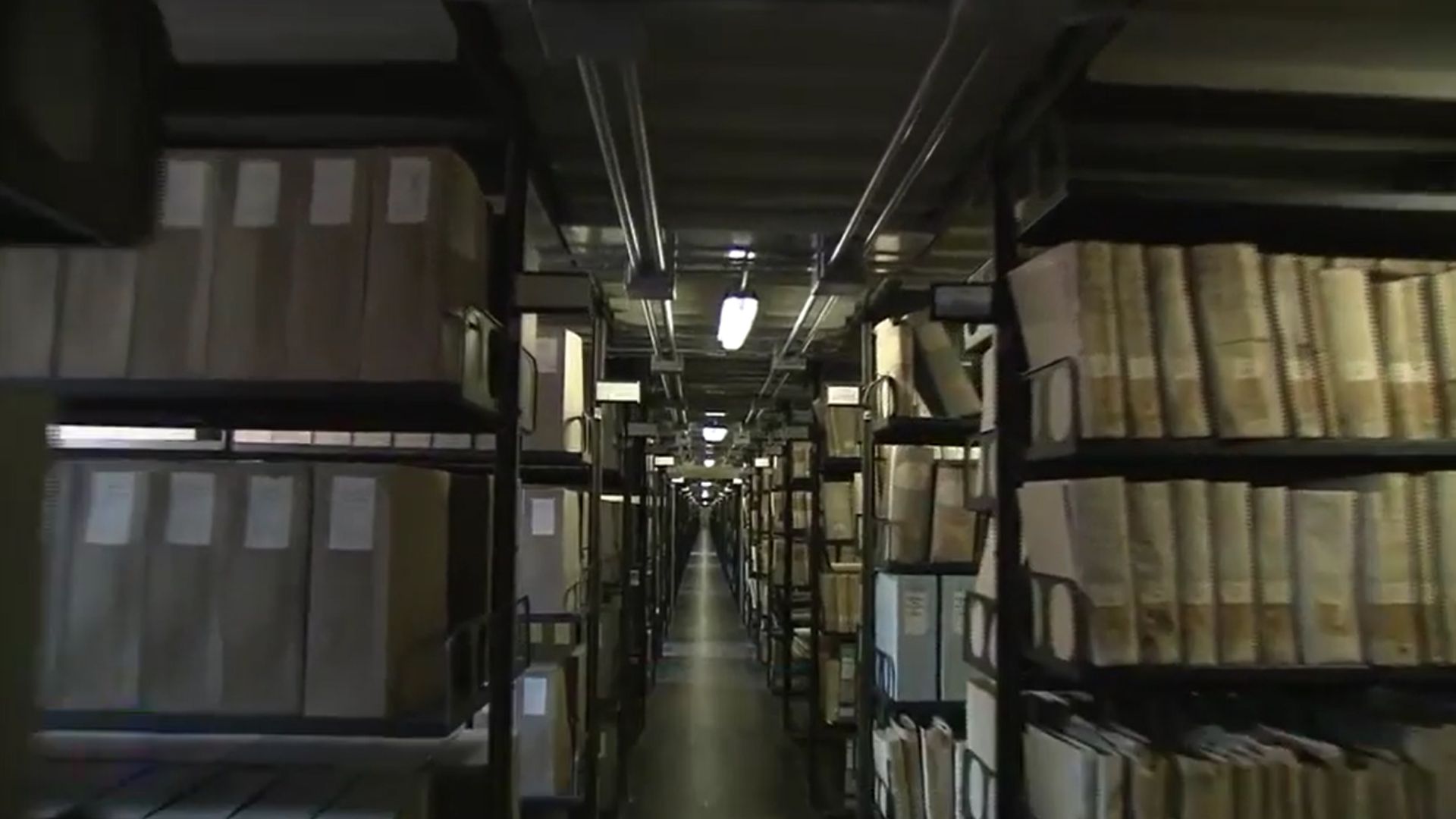 File:Interiors of Vatican Secret Archives.png