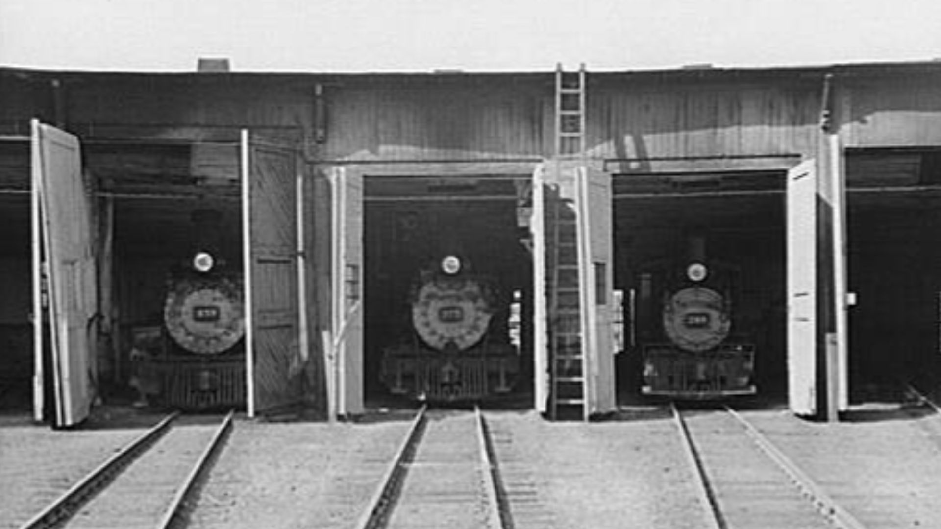 File:D&RGW Durango roundhouse 1940.jpg
