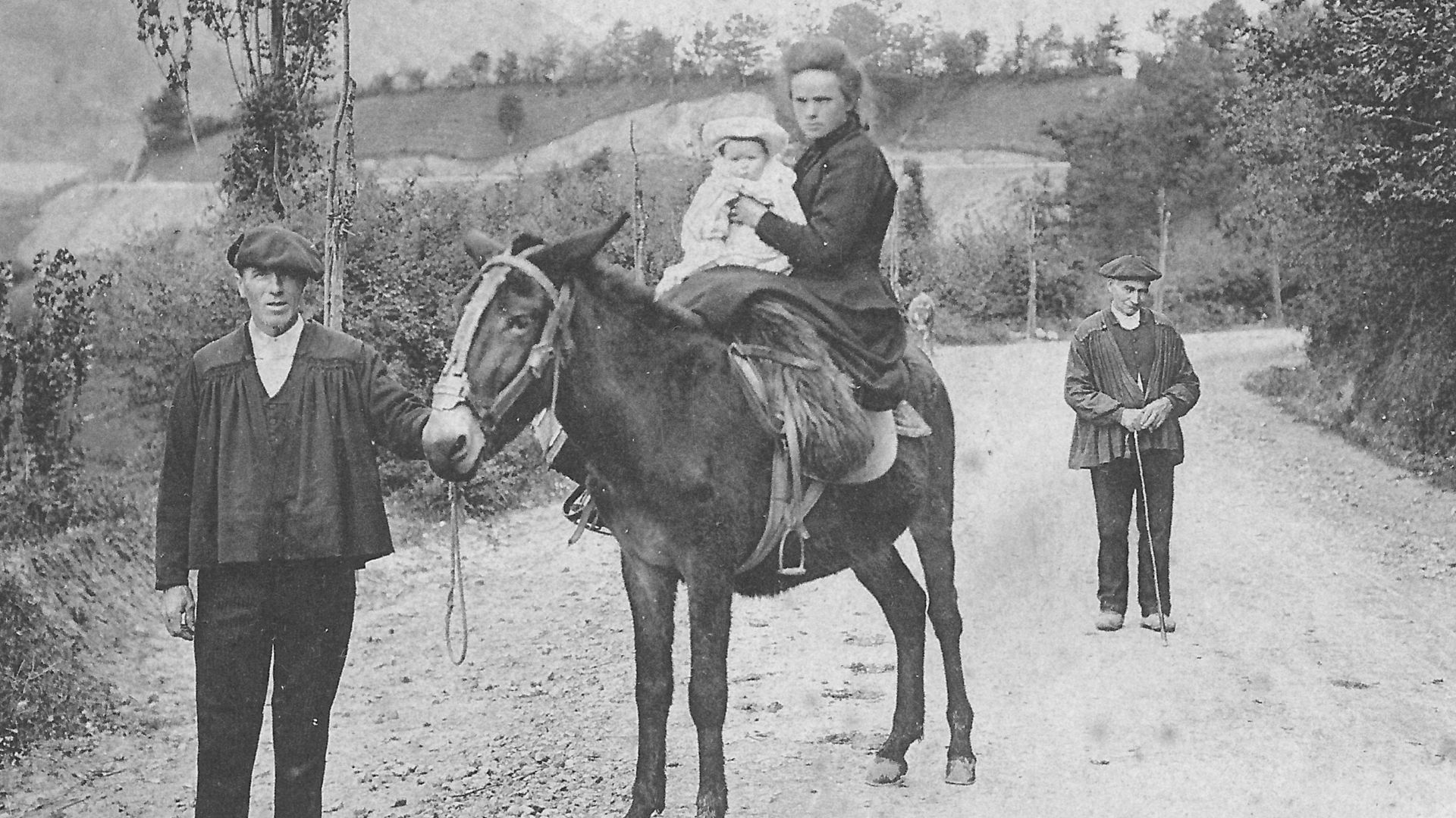 Basque family on the road (France)