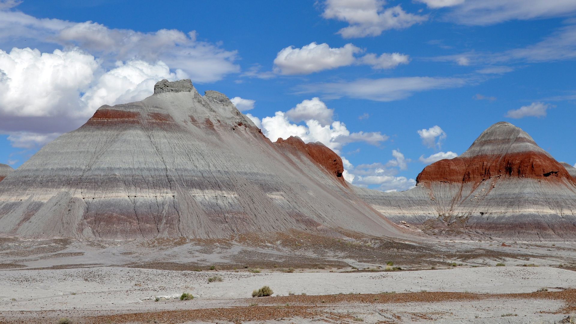File:The PEFO Tepees.jpg