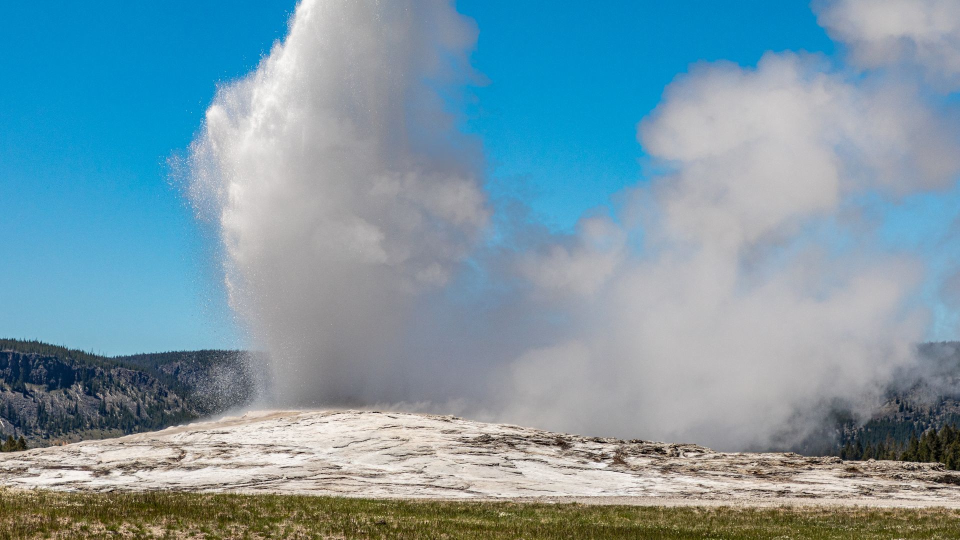 File:Yellowstone National Park (WY, USA), Old Faithful Geyser -- 2022 -- 2599.jpg