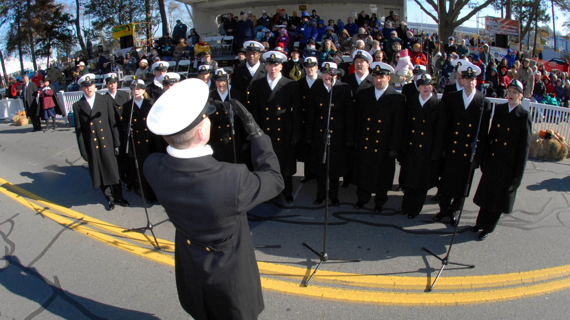 File:US Navy 071117-N-0773H-016 The United States Navy Band.jpg