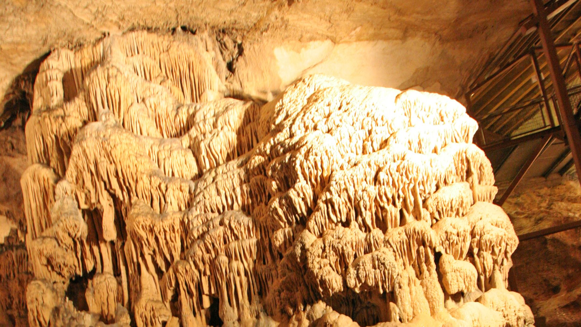 File:Grotte de Saint-Marcel-d'Ardèche 01.JPG