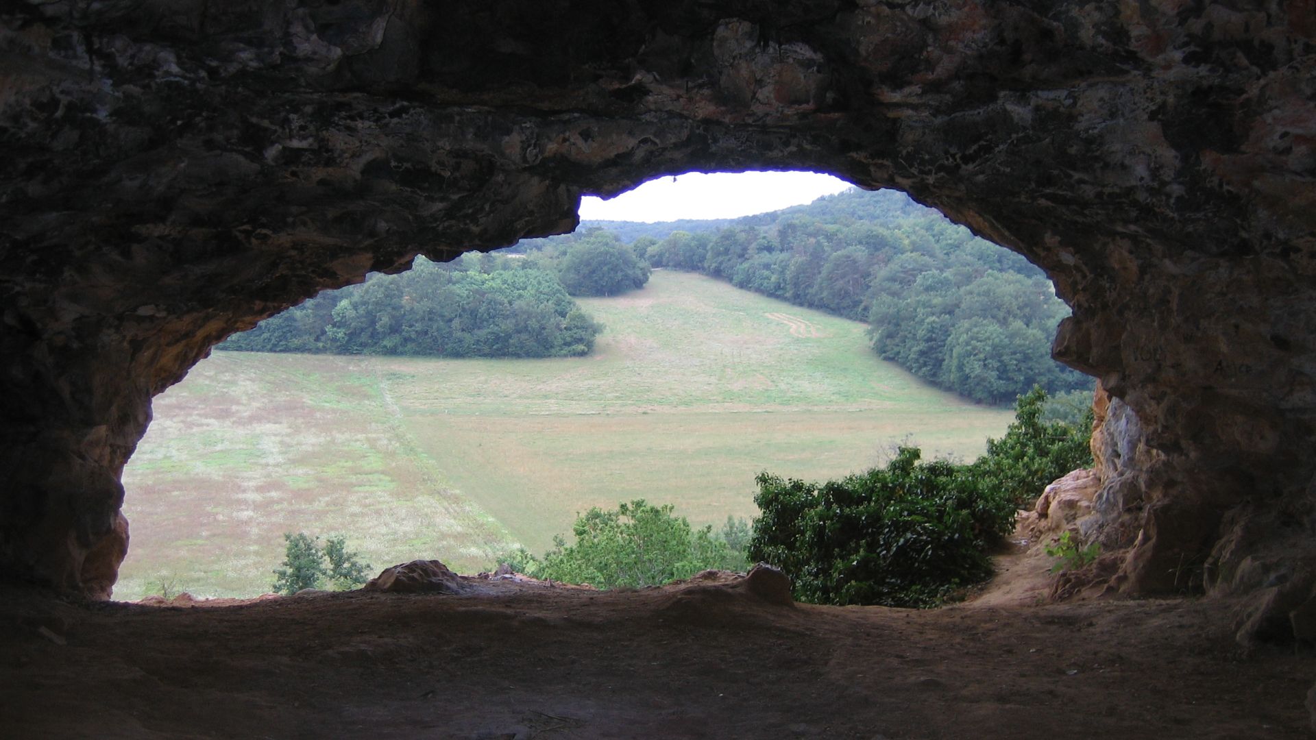 File:St moré cave.jpg