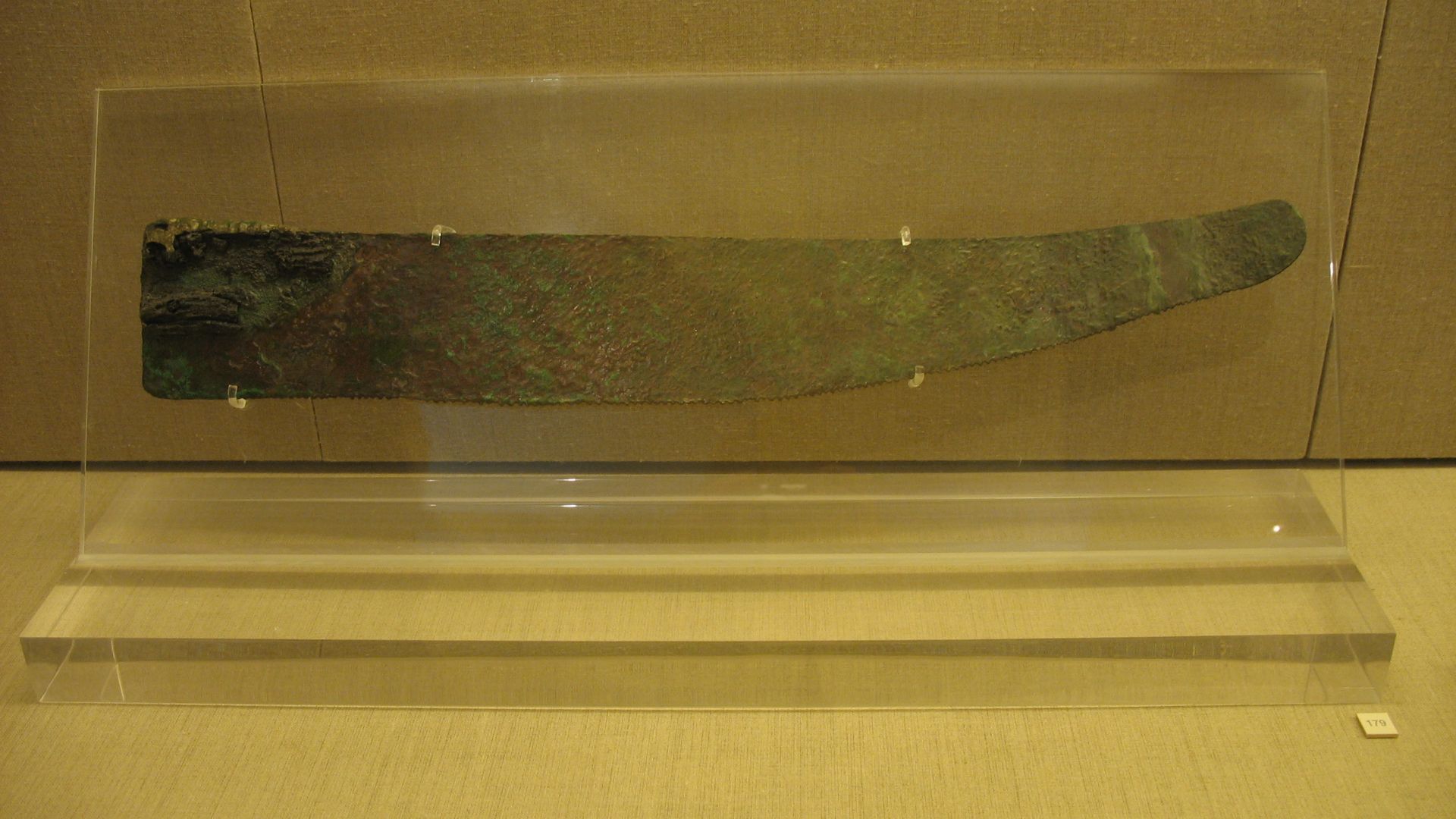 File:Cycladic bronze saw.JPG