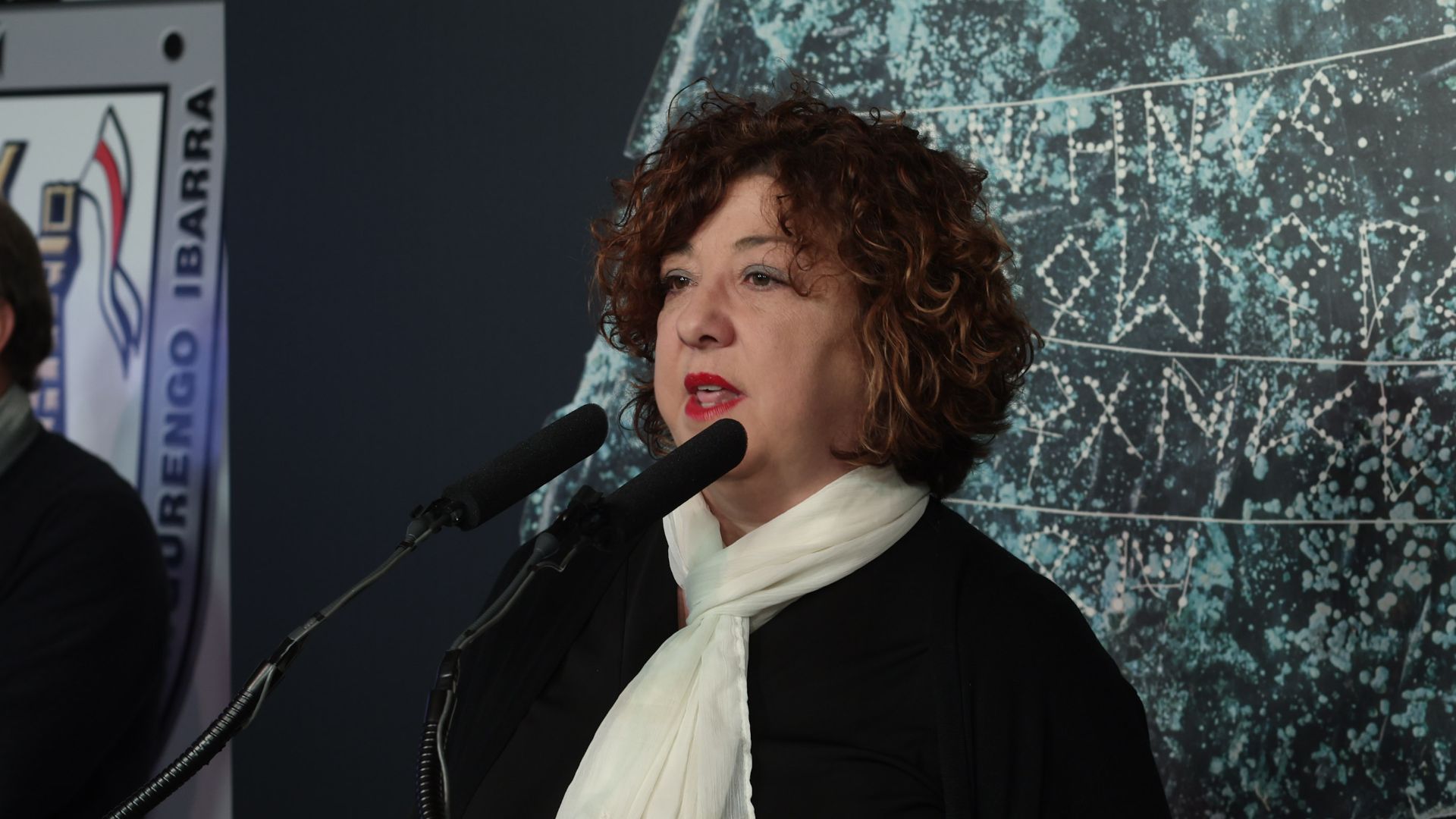 File:Irulegiko eskua - Nafarroako Gobernuaren irudi galeria 02.jpg