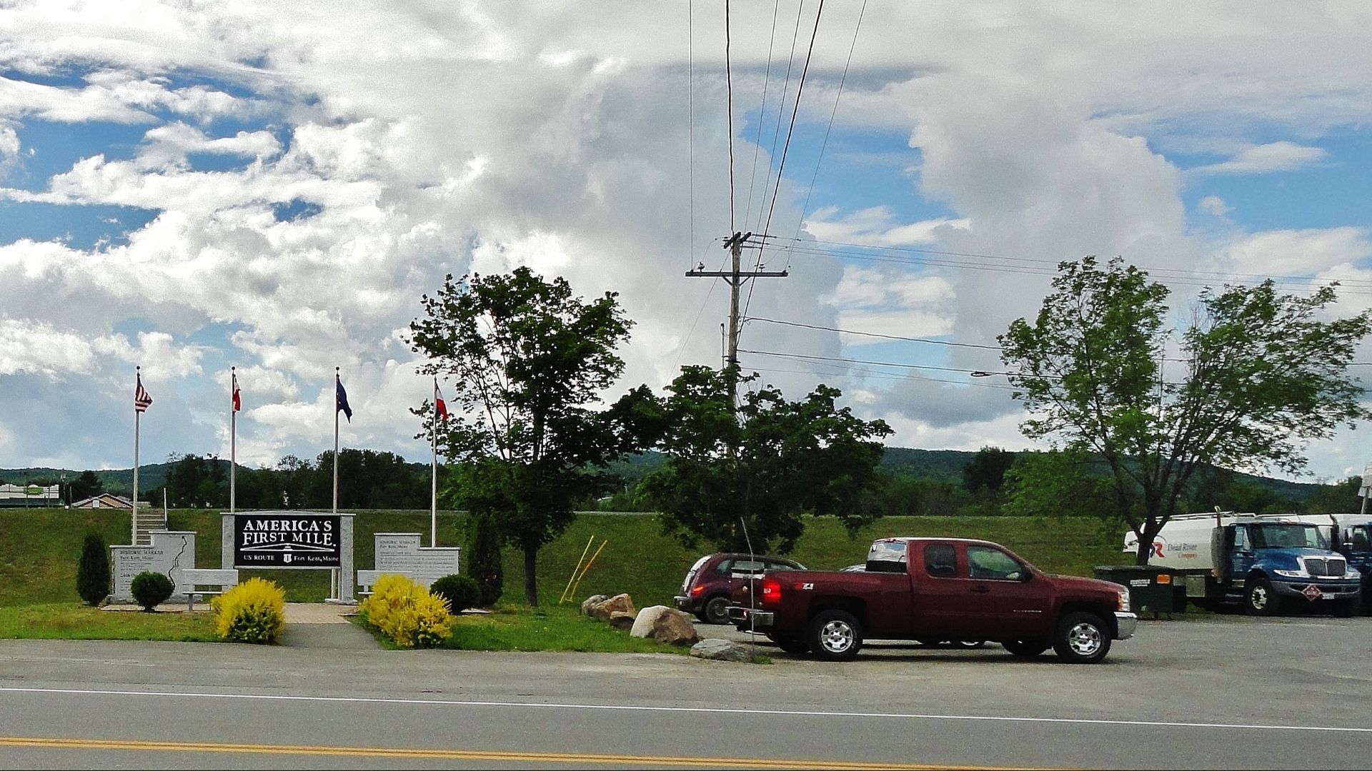 File:America's First Mile, Route 1, Fort Kent, Maine.jpg