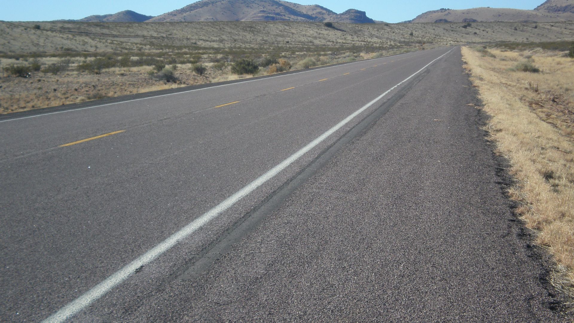 File:12 - US Route 60, West of Socorro, NM 3-Jan-2010.JPG