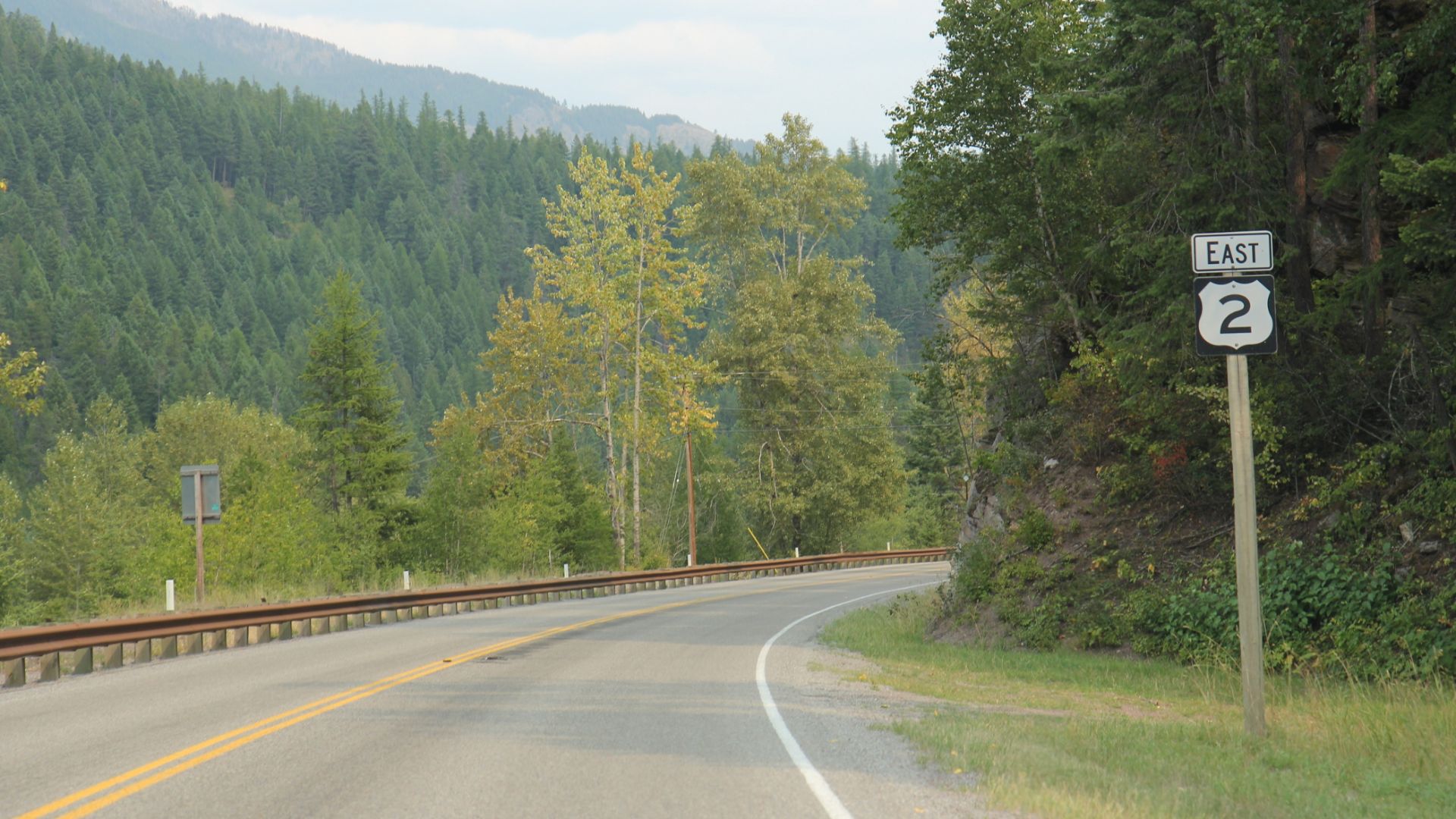 File:US 2 in Flathead County Montana.jpg