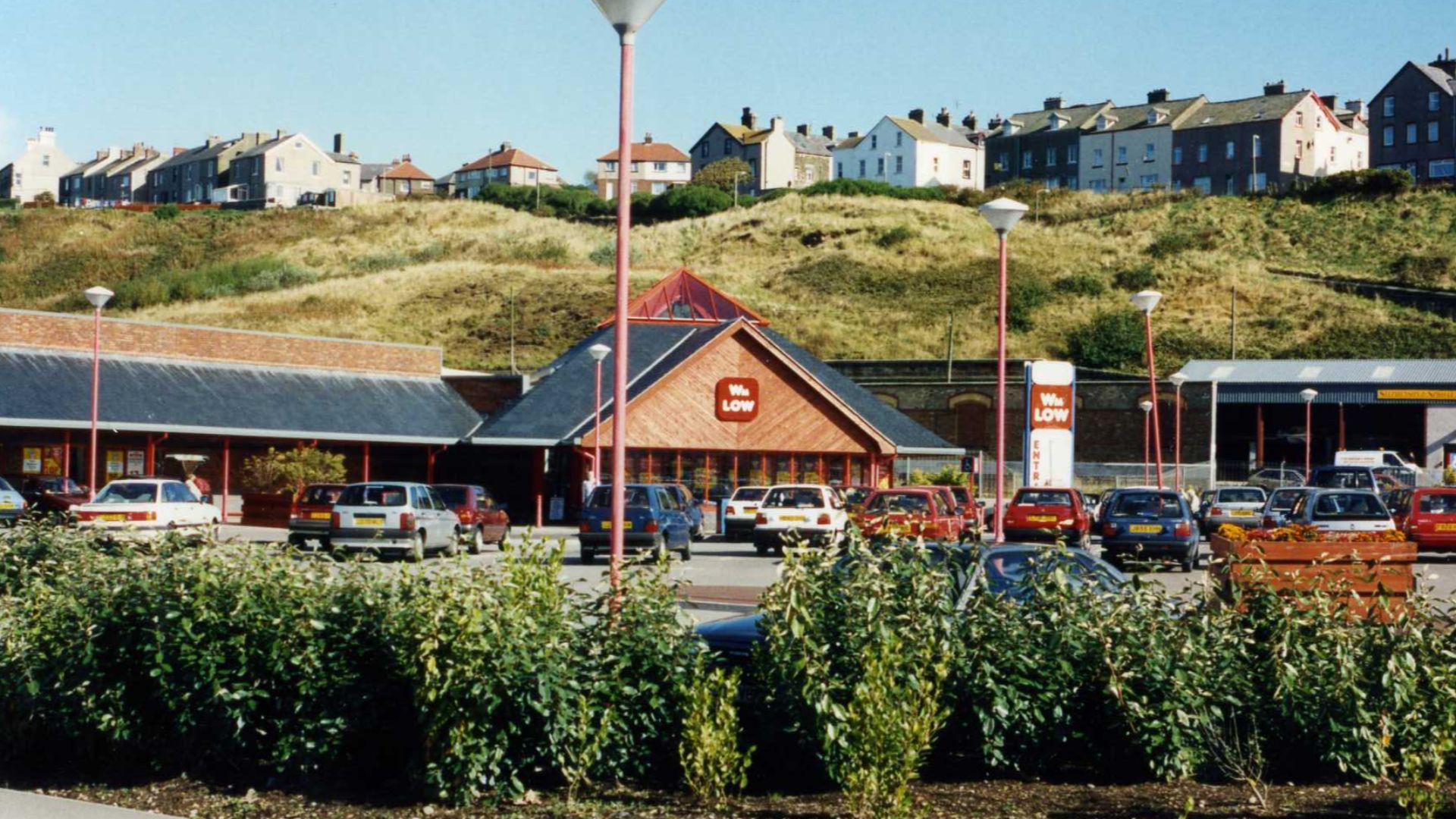 File:William Low Supermarket Whitehaven Sept 1994.jpg