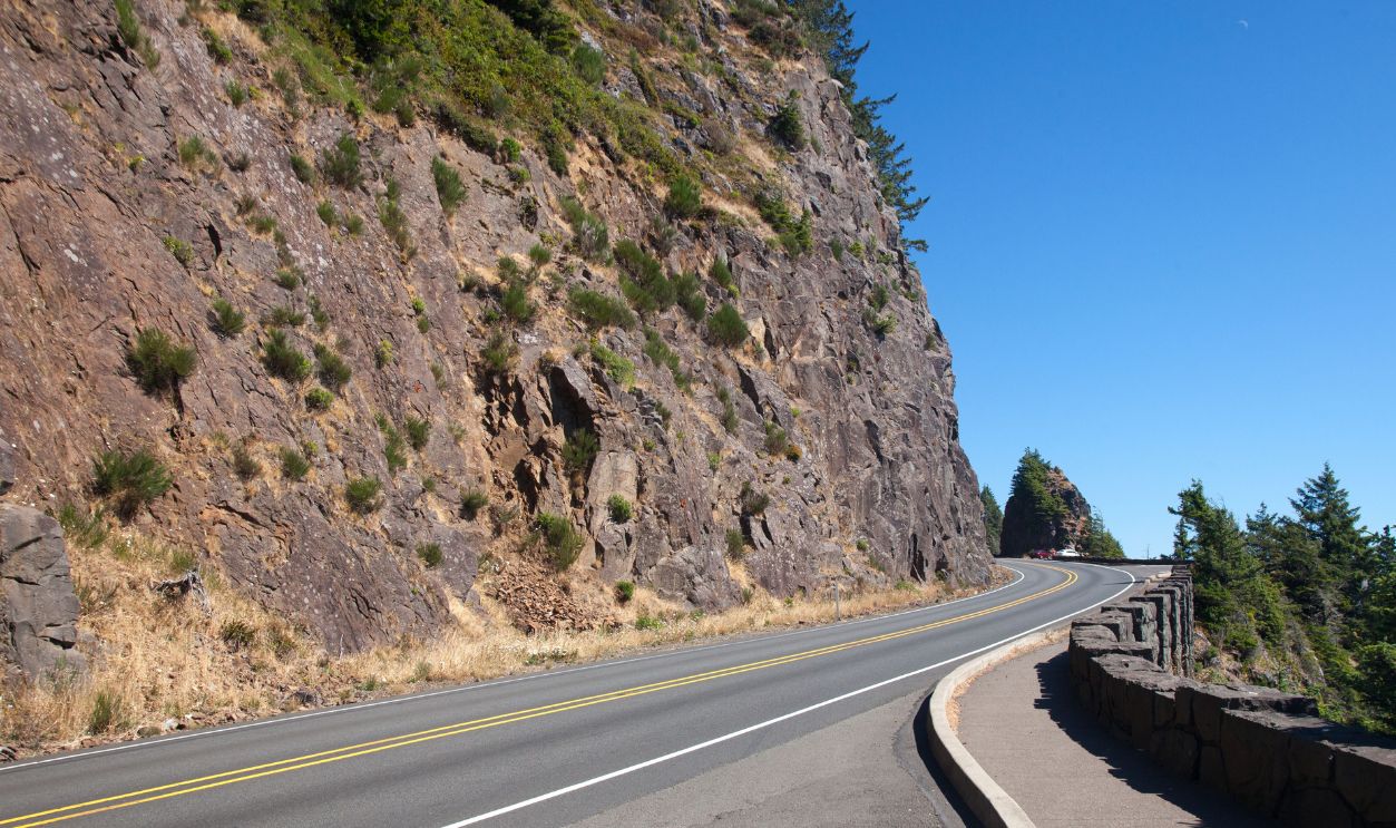 US 101 on Neahkahnie Mountain, Oregon coast.
