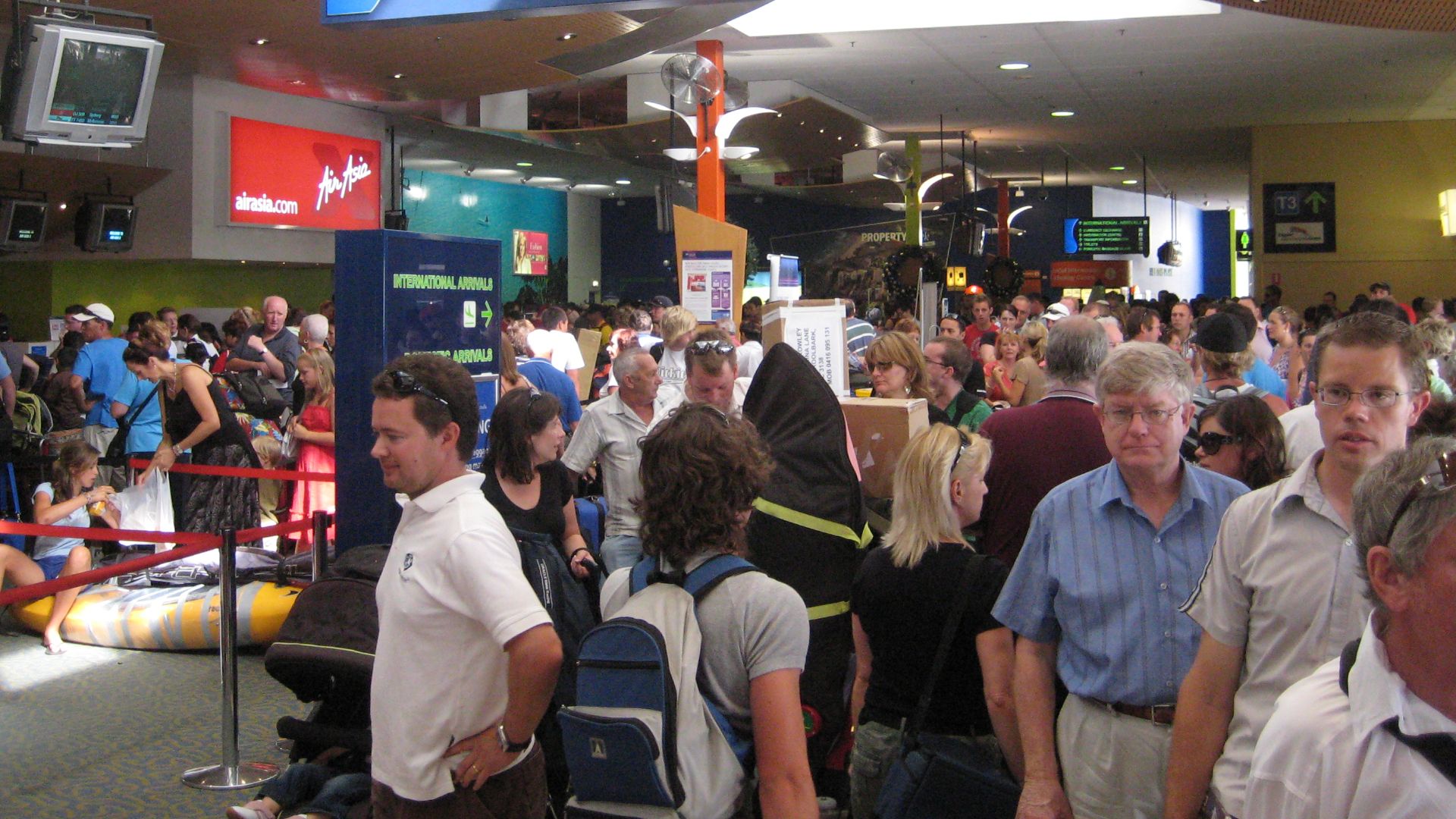 File:Interior of Gold Coast Airport Terminal 2 North.JPG