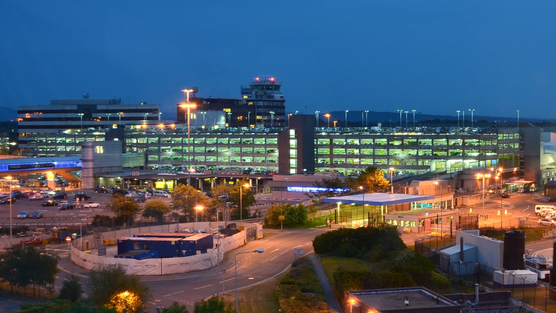 File:Manchester Airport T1.jpg