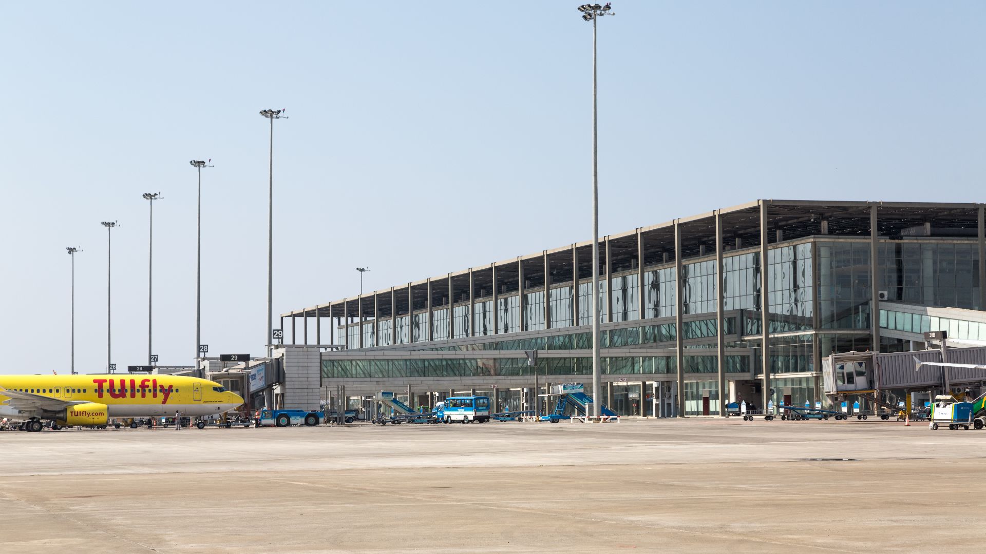 File:International terminal dalaman airport dlm lbts.jpg