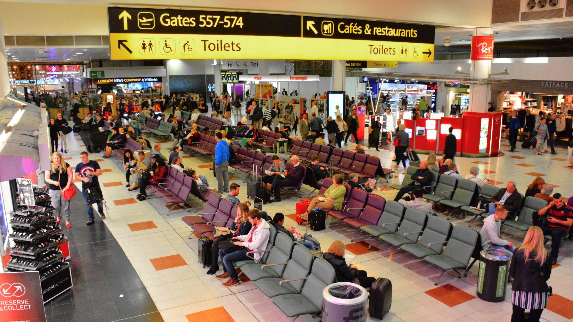 File:London (Gatwick) Airport- North Terminal departures (49671603493).jpg
