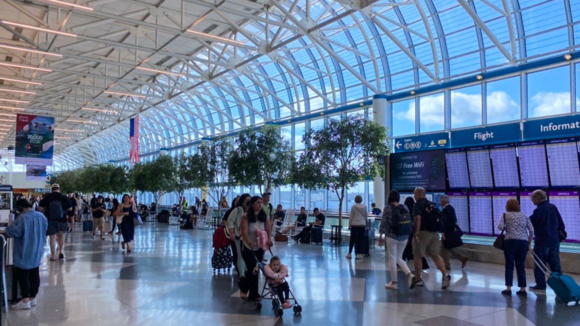 File:CLT Airport Atrium.jpg