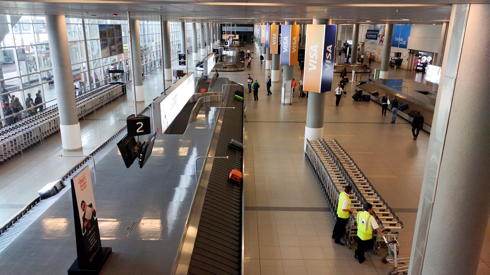 File:El Dorado Airport, Bogota (25763751451).jpg