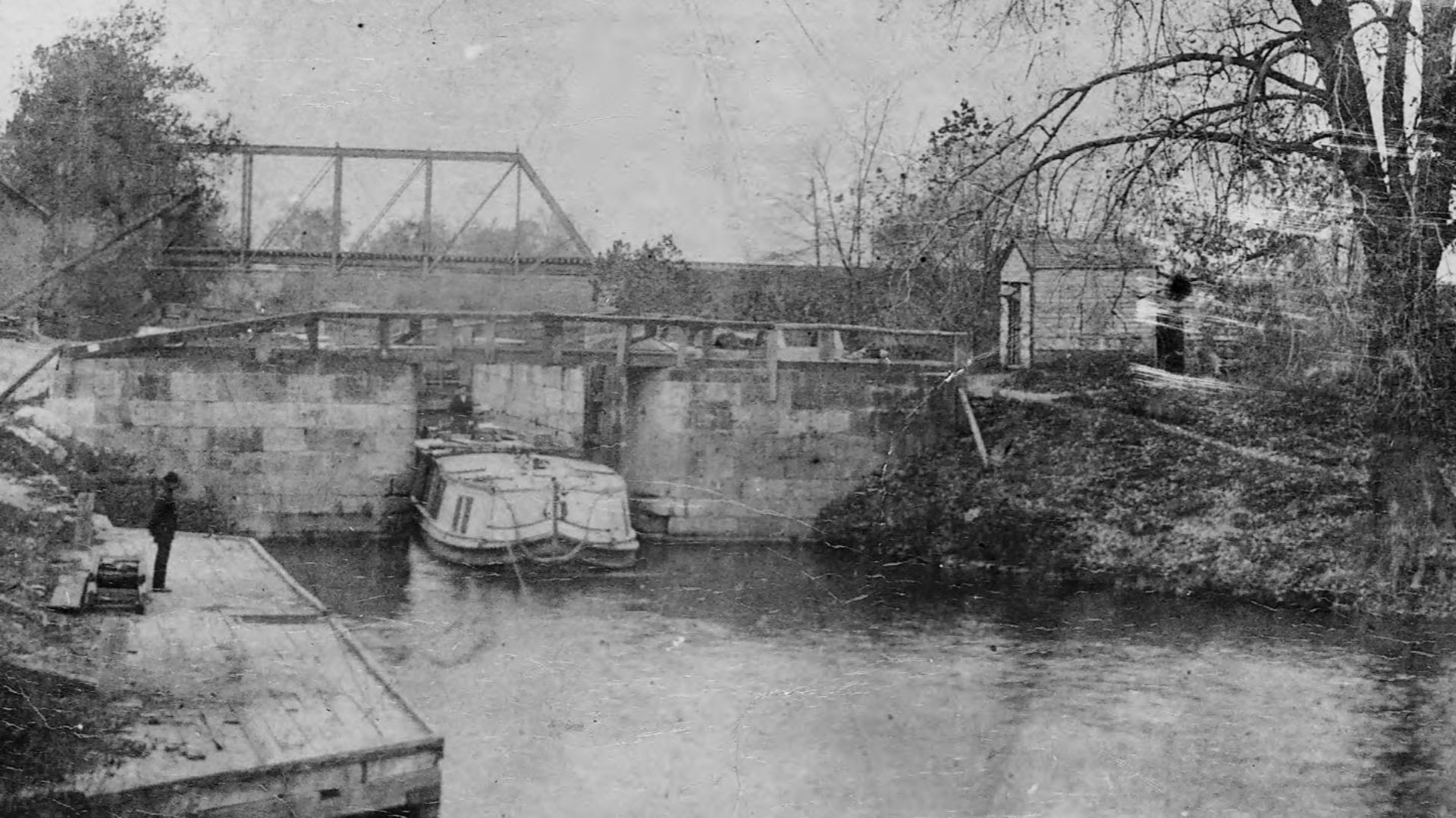 File:Miami and Erie Canal Lock photographs - DPLA - a4f6bf1bdcffd61c72c1a077104f91ed (page 1).jpg