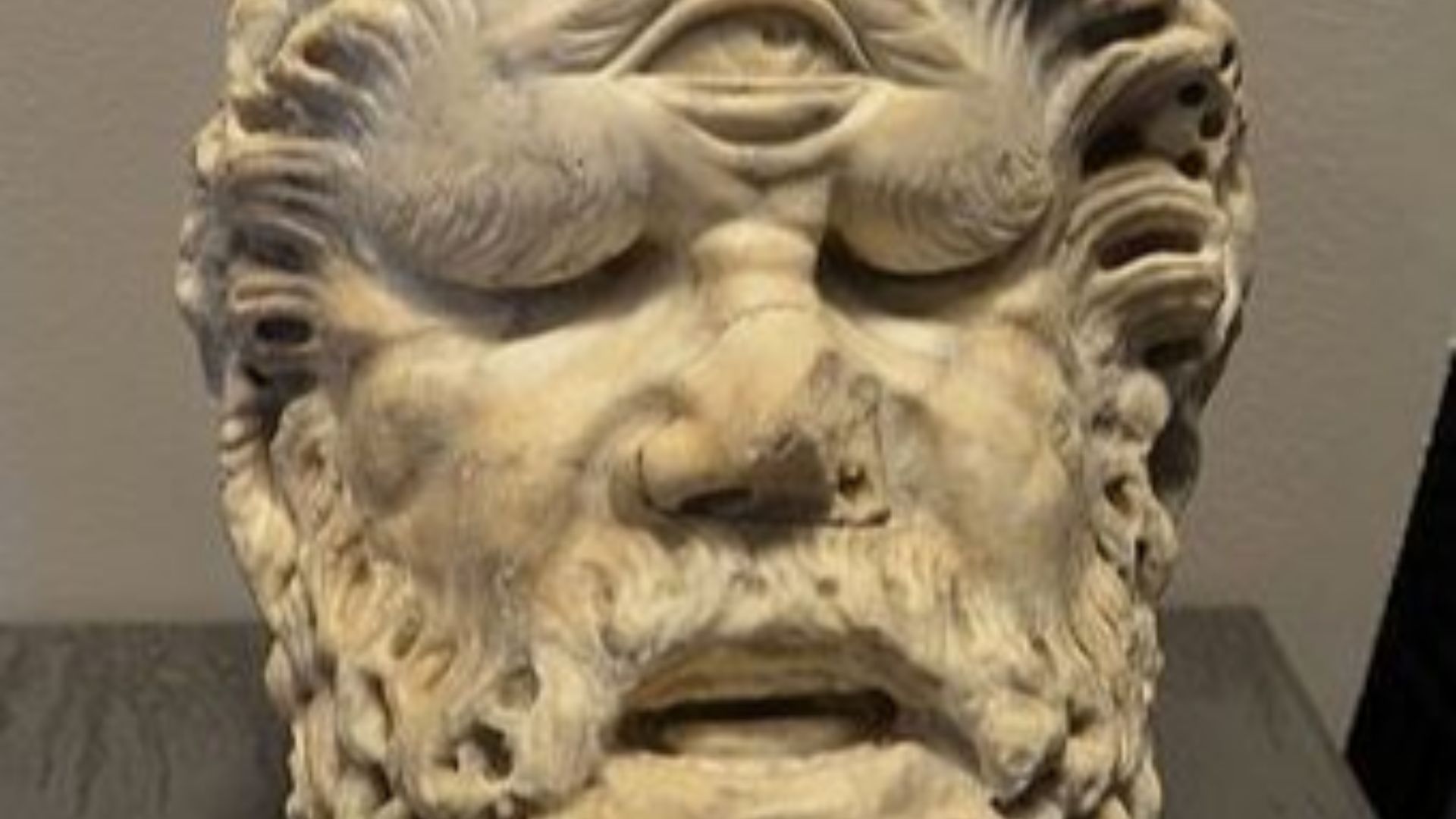 File:Head of a Cyclops Colosseum.jpg